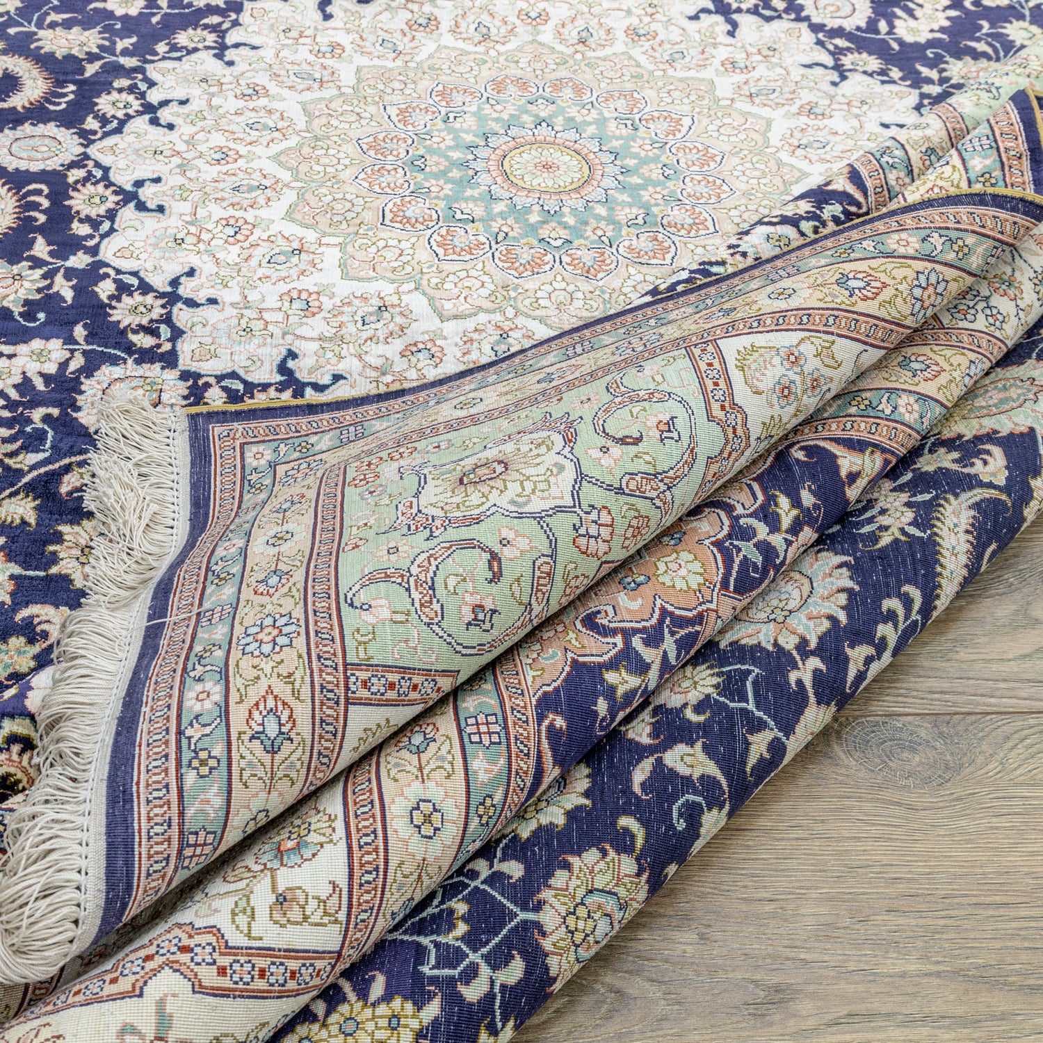 Sandine Madalyon Desenli İpek Halı 184x268 cm