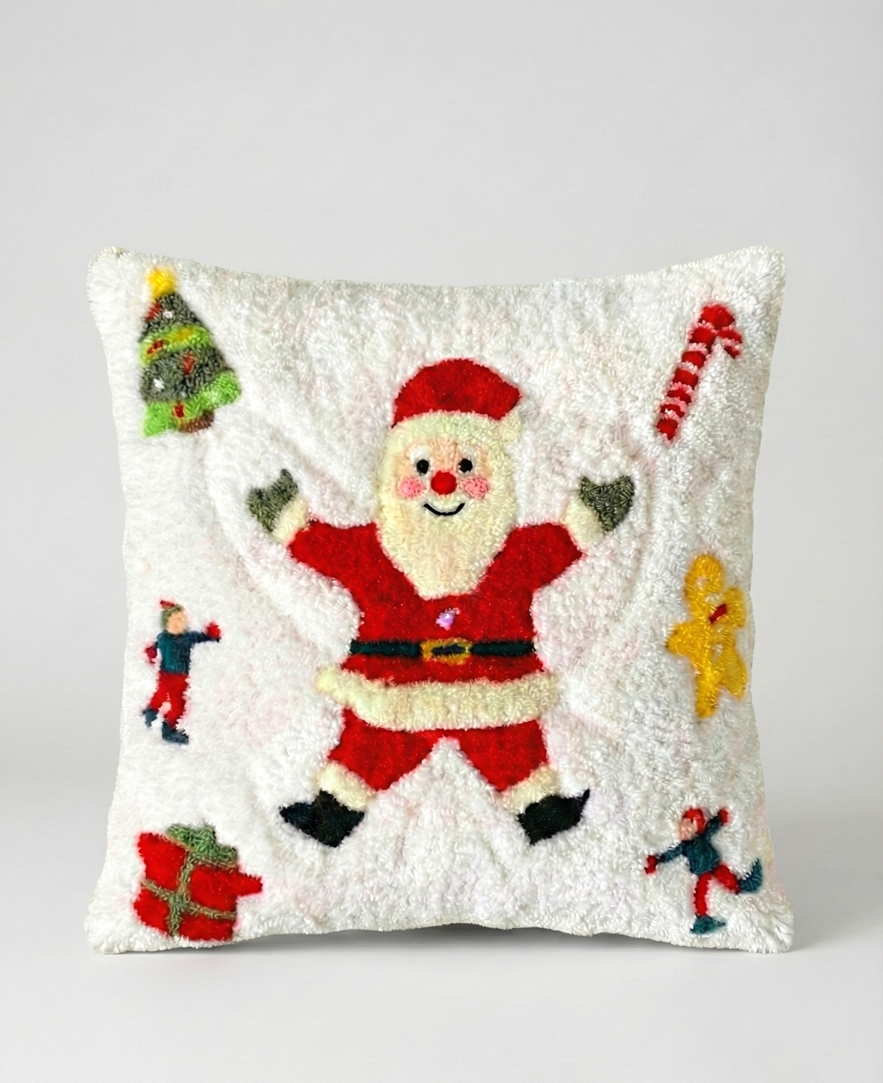 Santa Story Tufted Kırlent