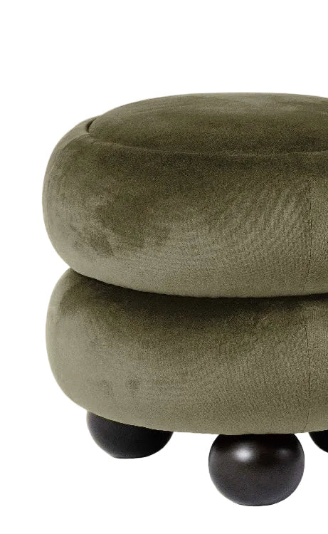 Scala Yosun Yeşili Katmanlı Masif Ceviz Top Ayaklı Kadife Puf