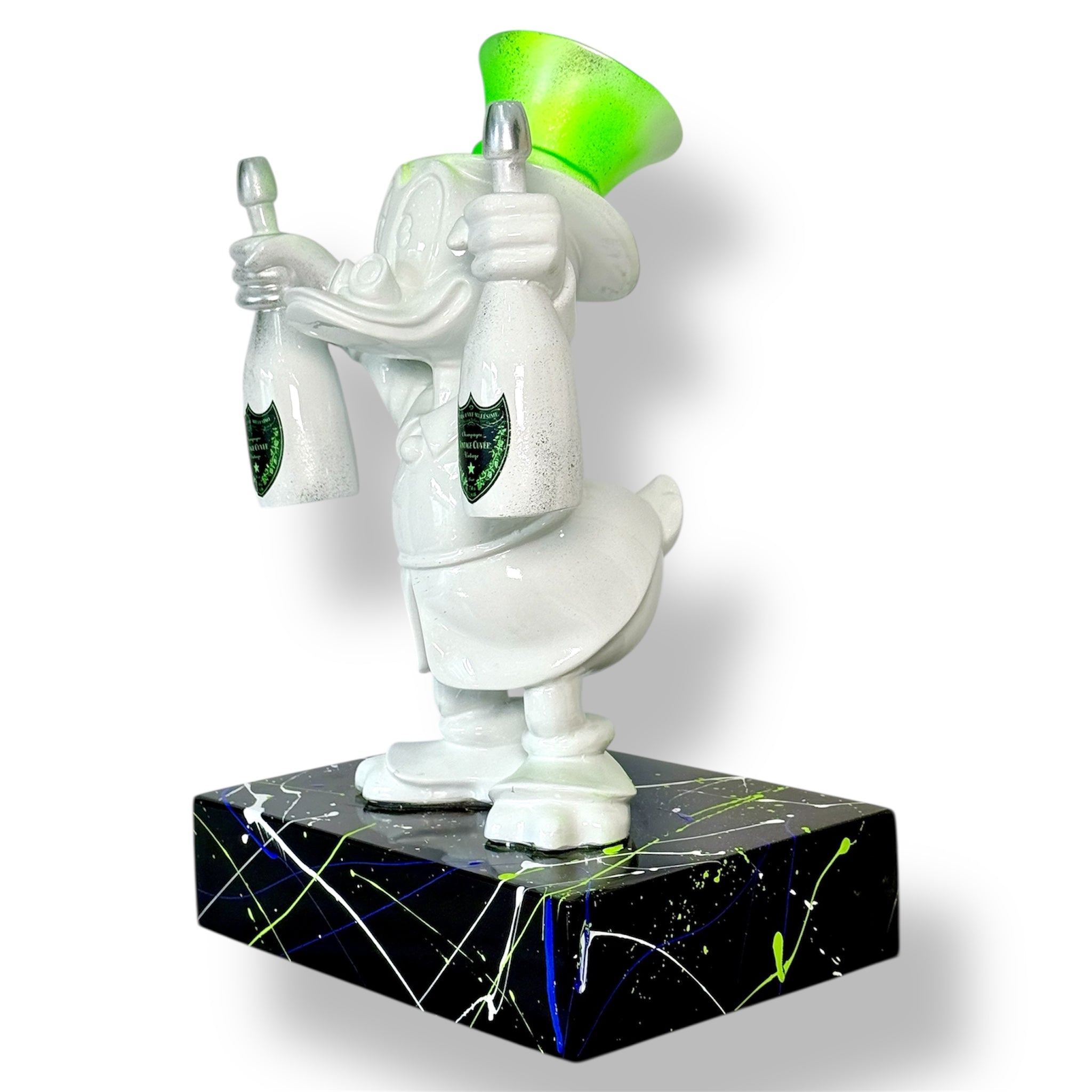 Scrooge Mcduck Neon Yeşil Şapkalı Heykel | Beyaz Modern Tasarım