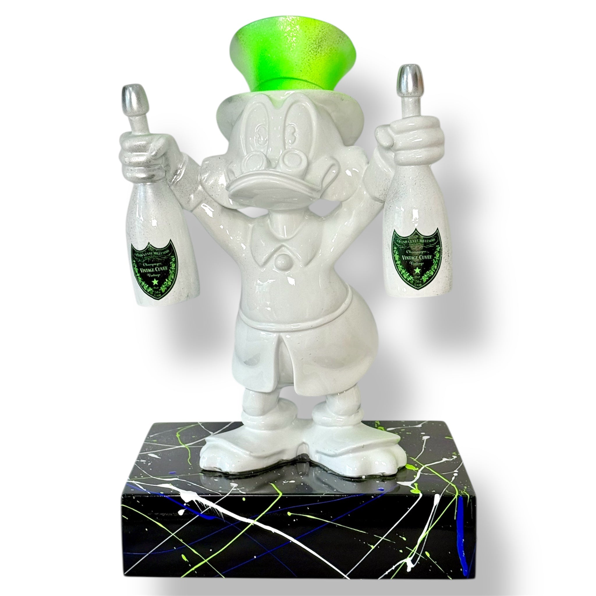 Scrooge Mcduck Neon Yeşil Şapkalı Heykel | Beyaz Modern Tasarım