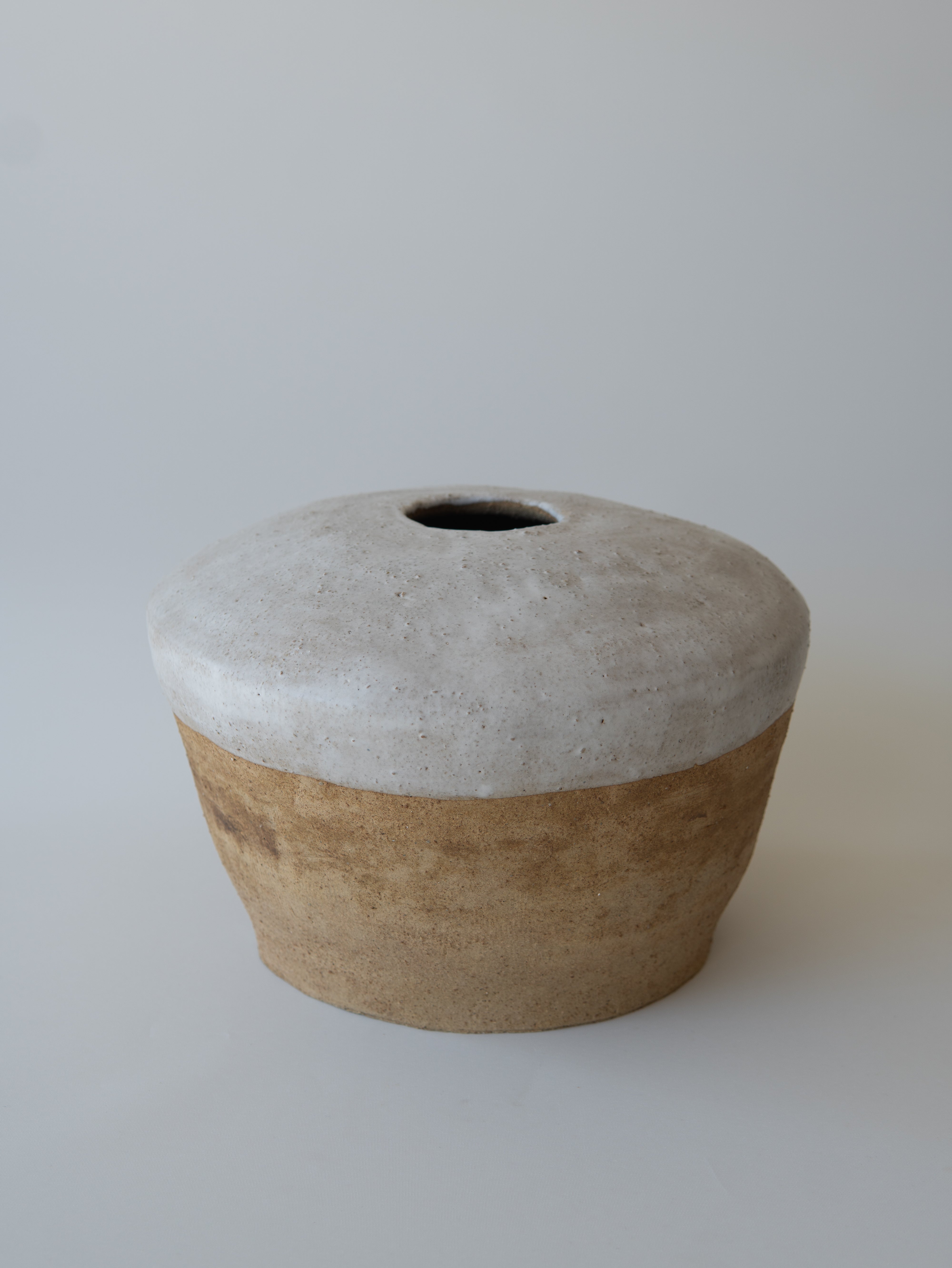 Seramik Beyaz Mat Sır Dokulu Stoneware Vazo