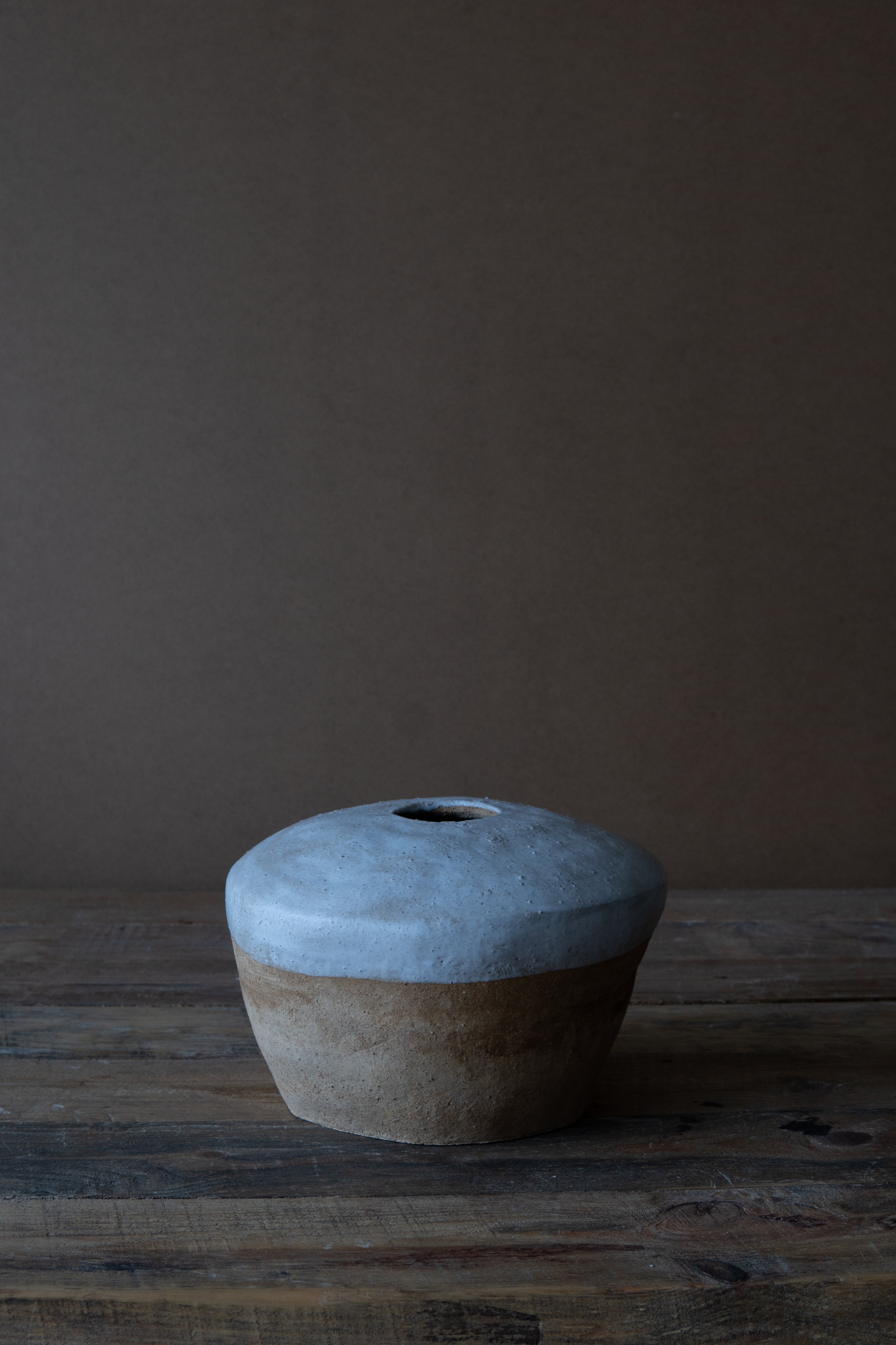 Seramik Beyaz Mat Sır Dokulu Stoneware Vazo