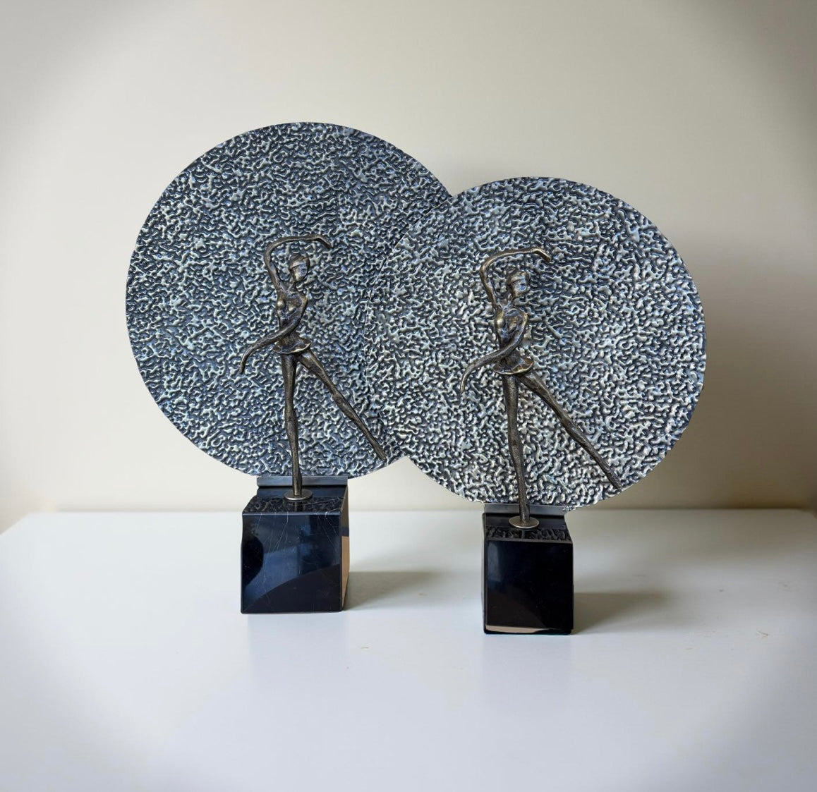 Sessizliğin Dansı Dekor