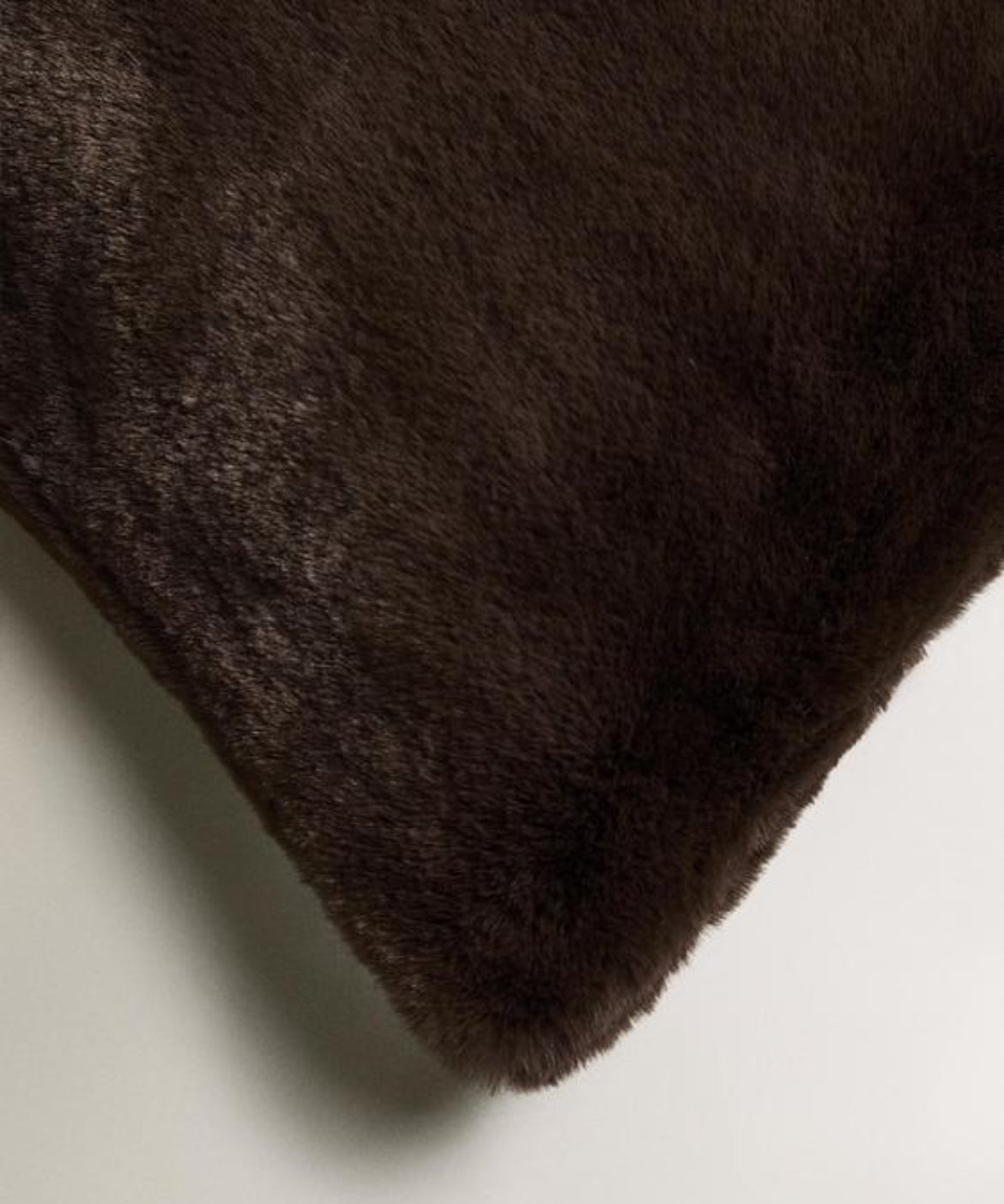 Seth Suni Kürk Kırlent Kılıfı