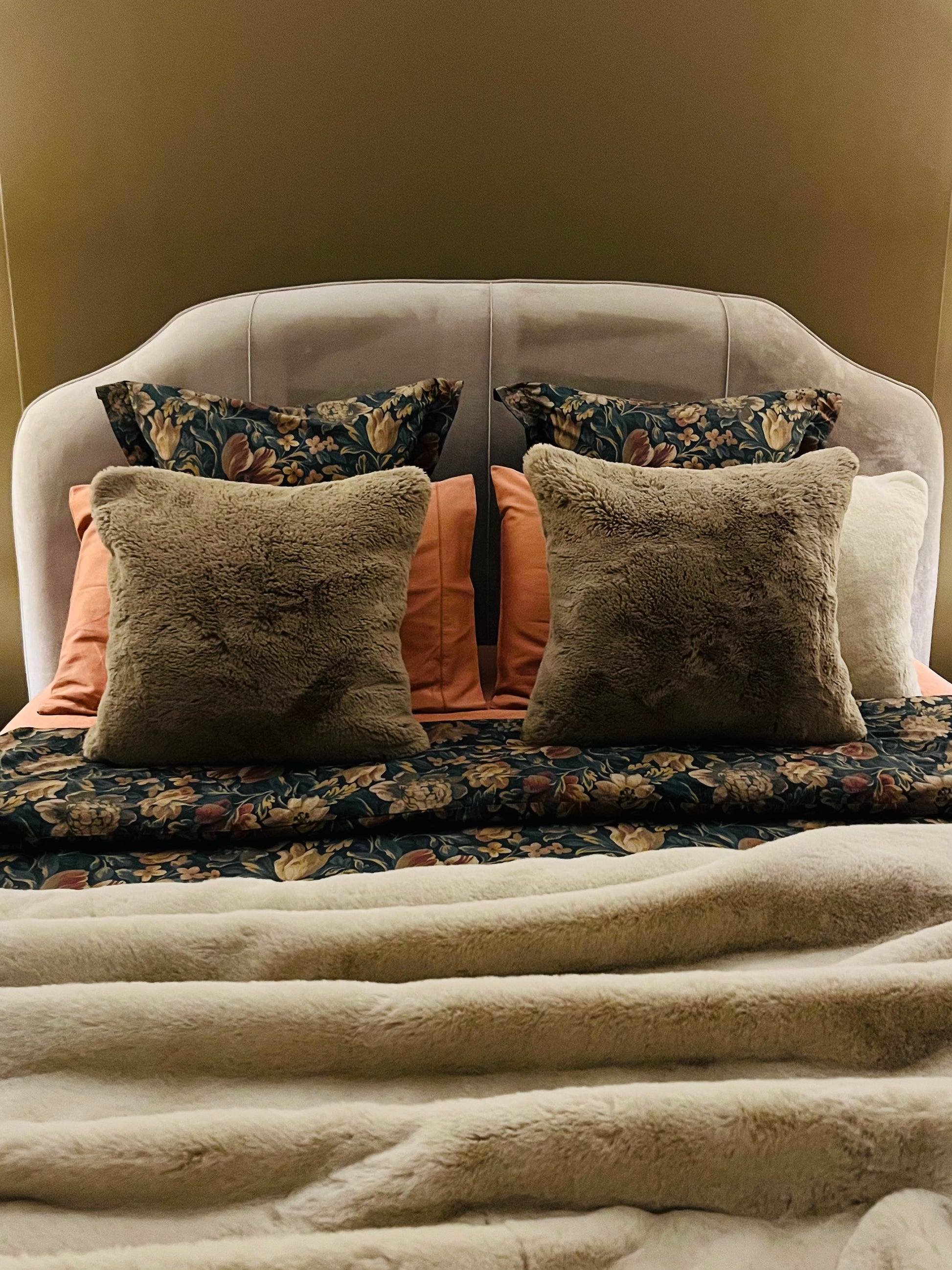 Seth Suni Kürk Kırlent Kılıfı