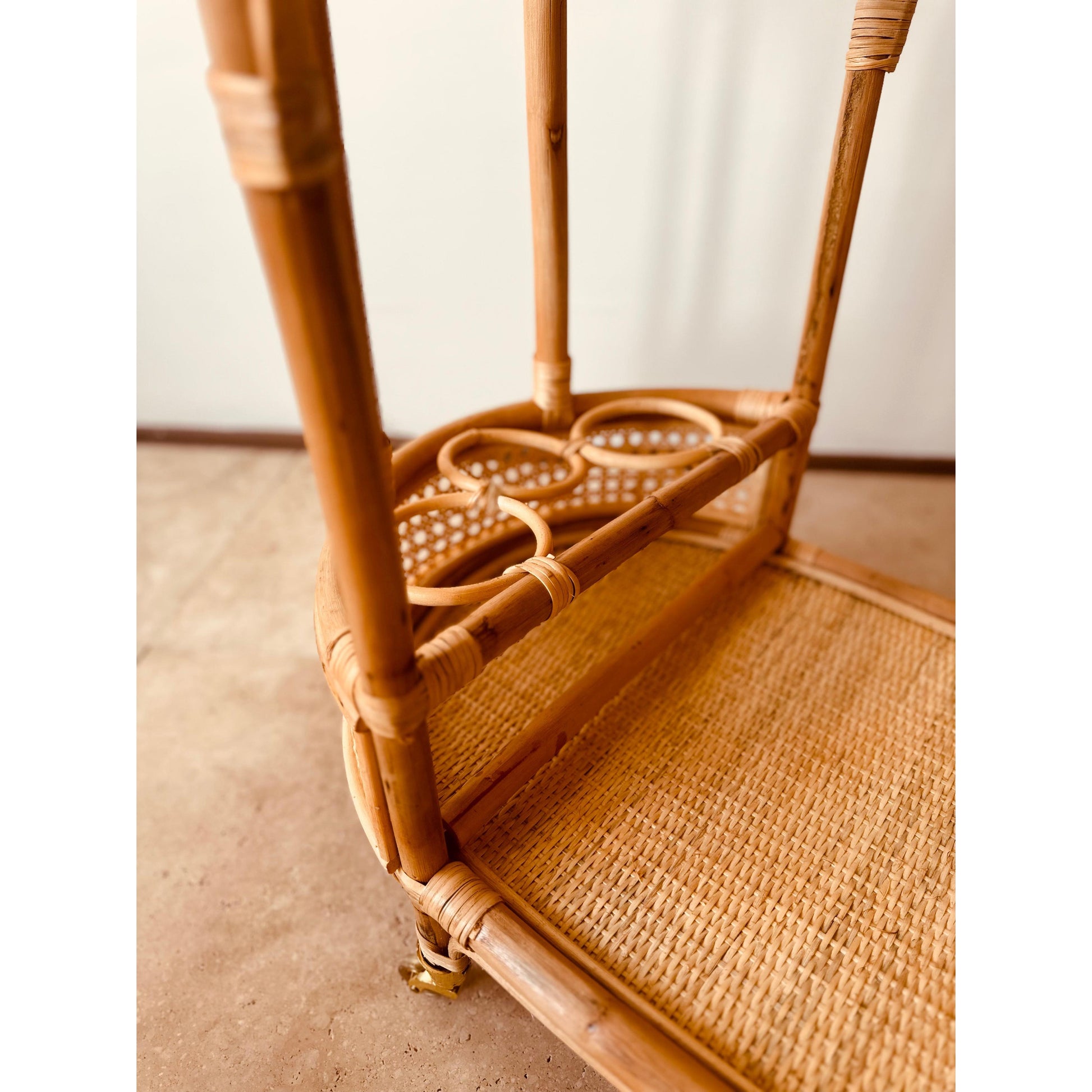 Shuttle Rattan Servis Arabası
