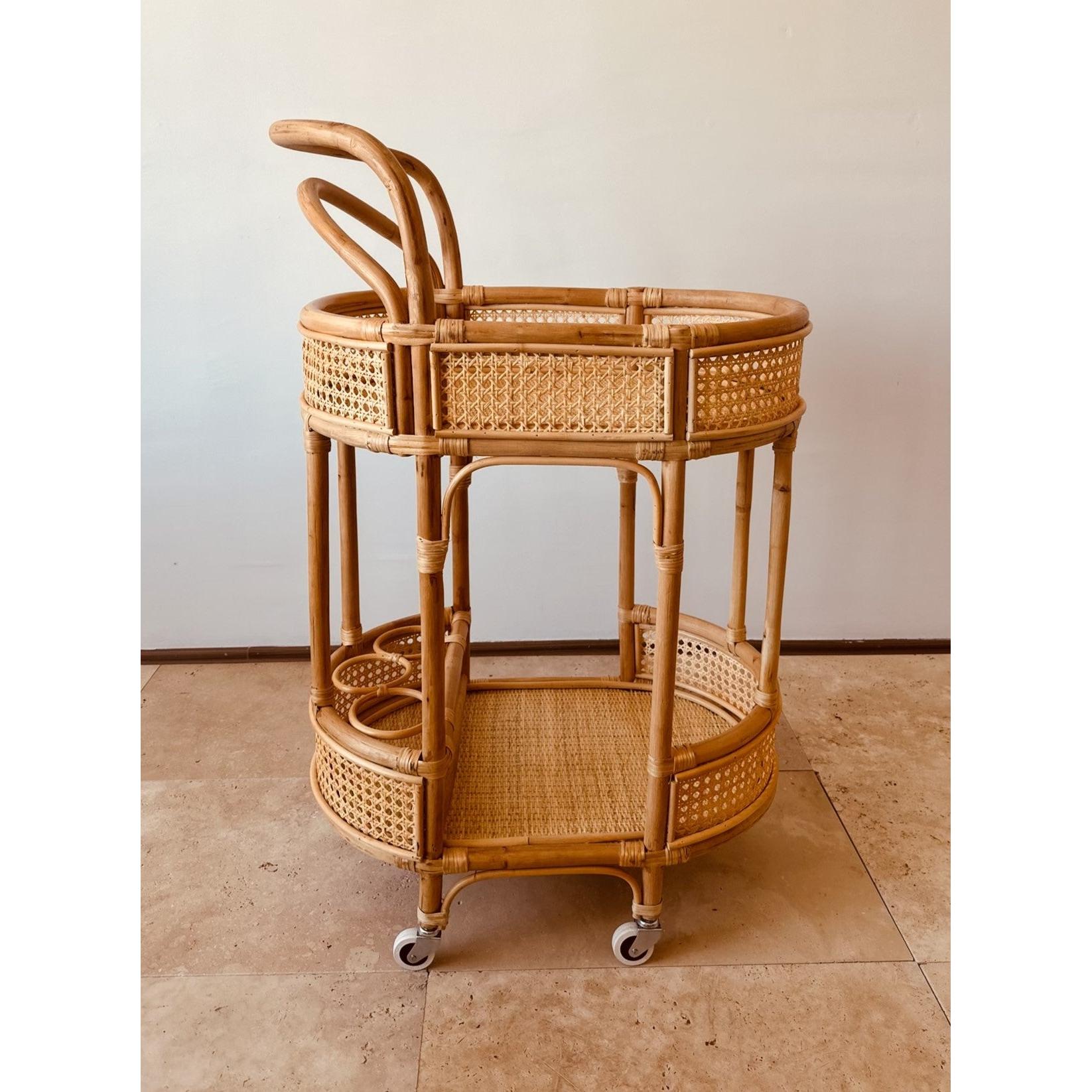 Shuttle Rattan Servis Arabası