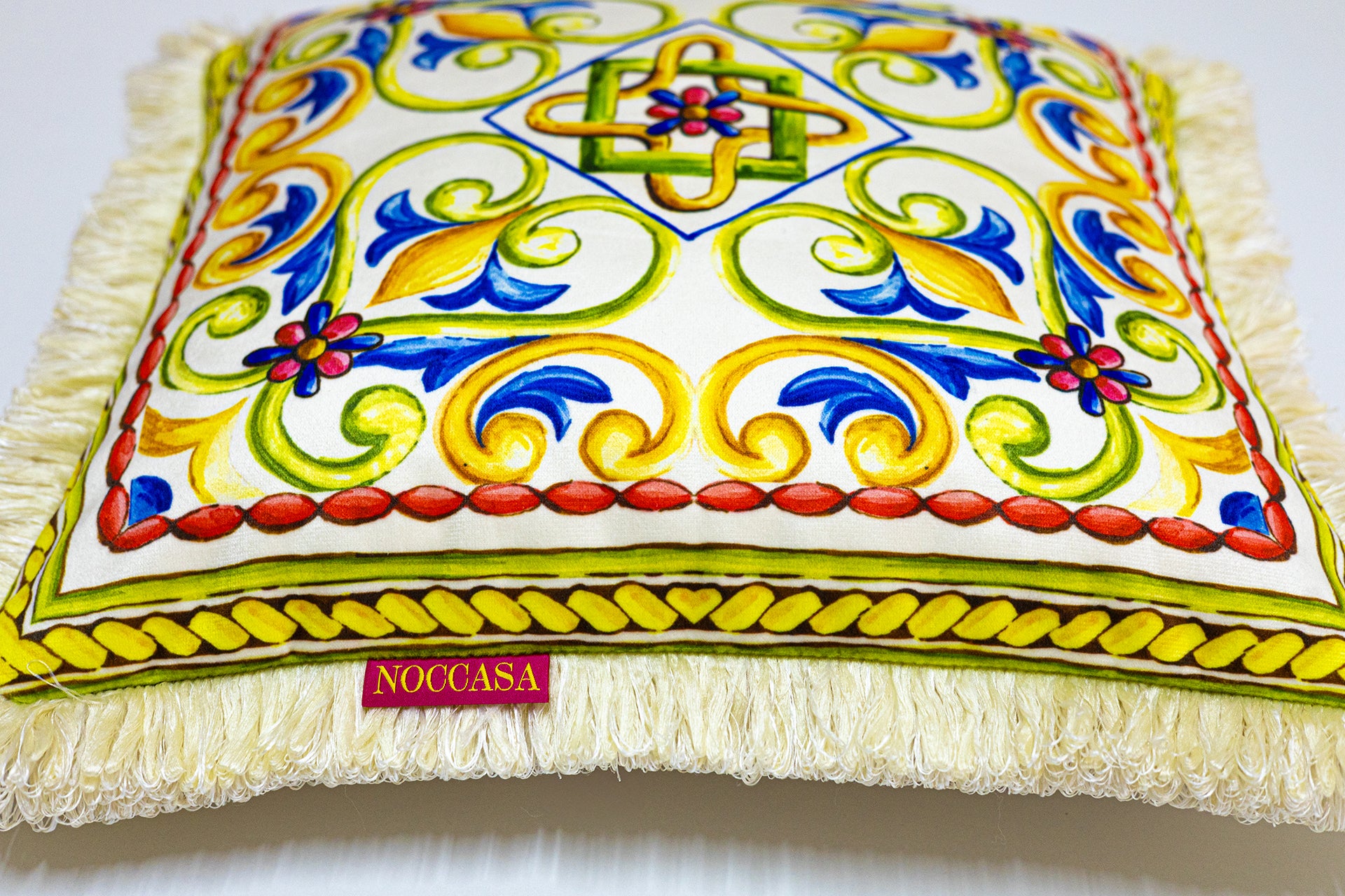 Sorrento Püsküllü Kırlent