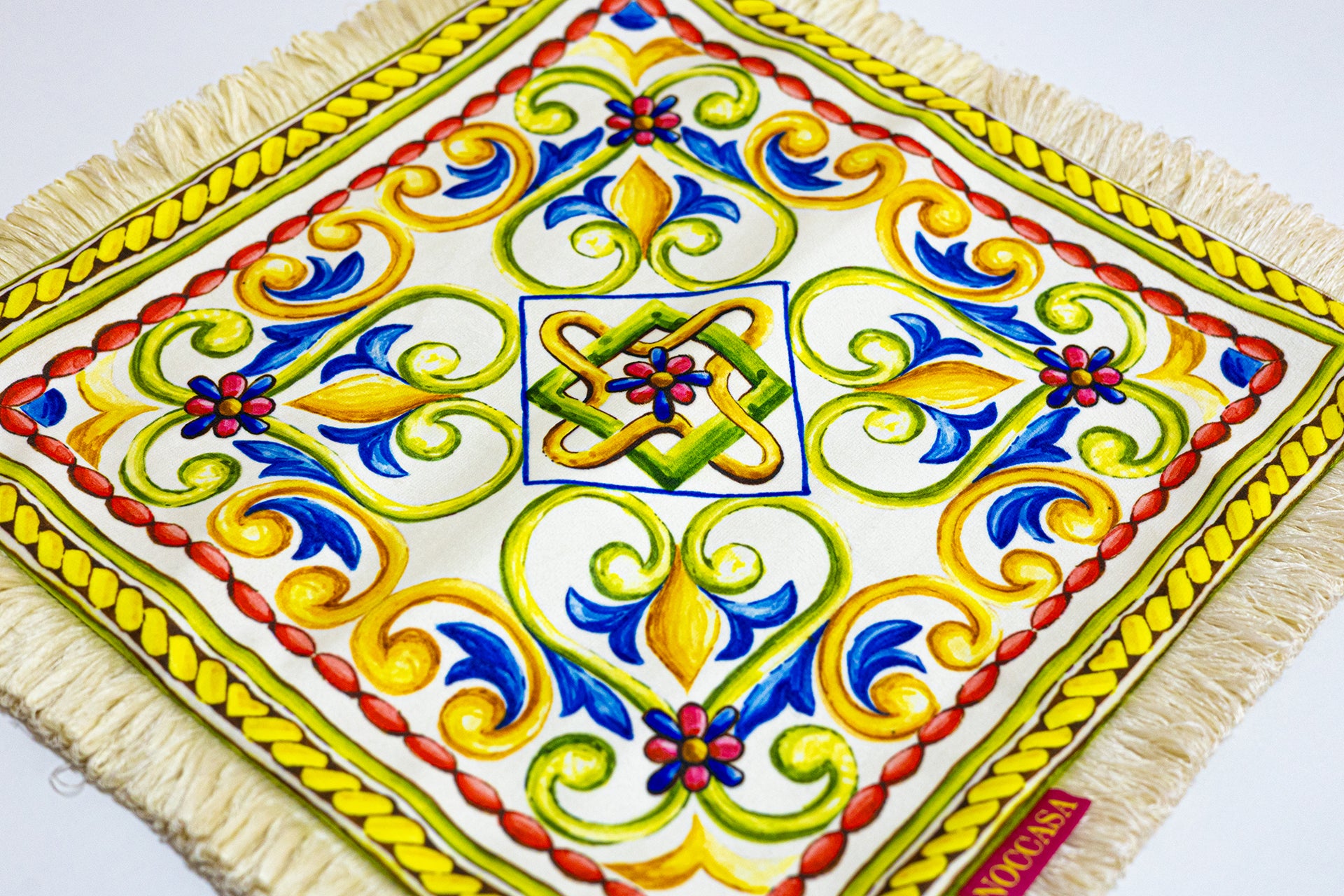 Sorrento Püsküllü Kırlent