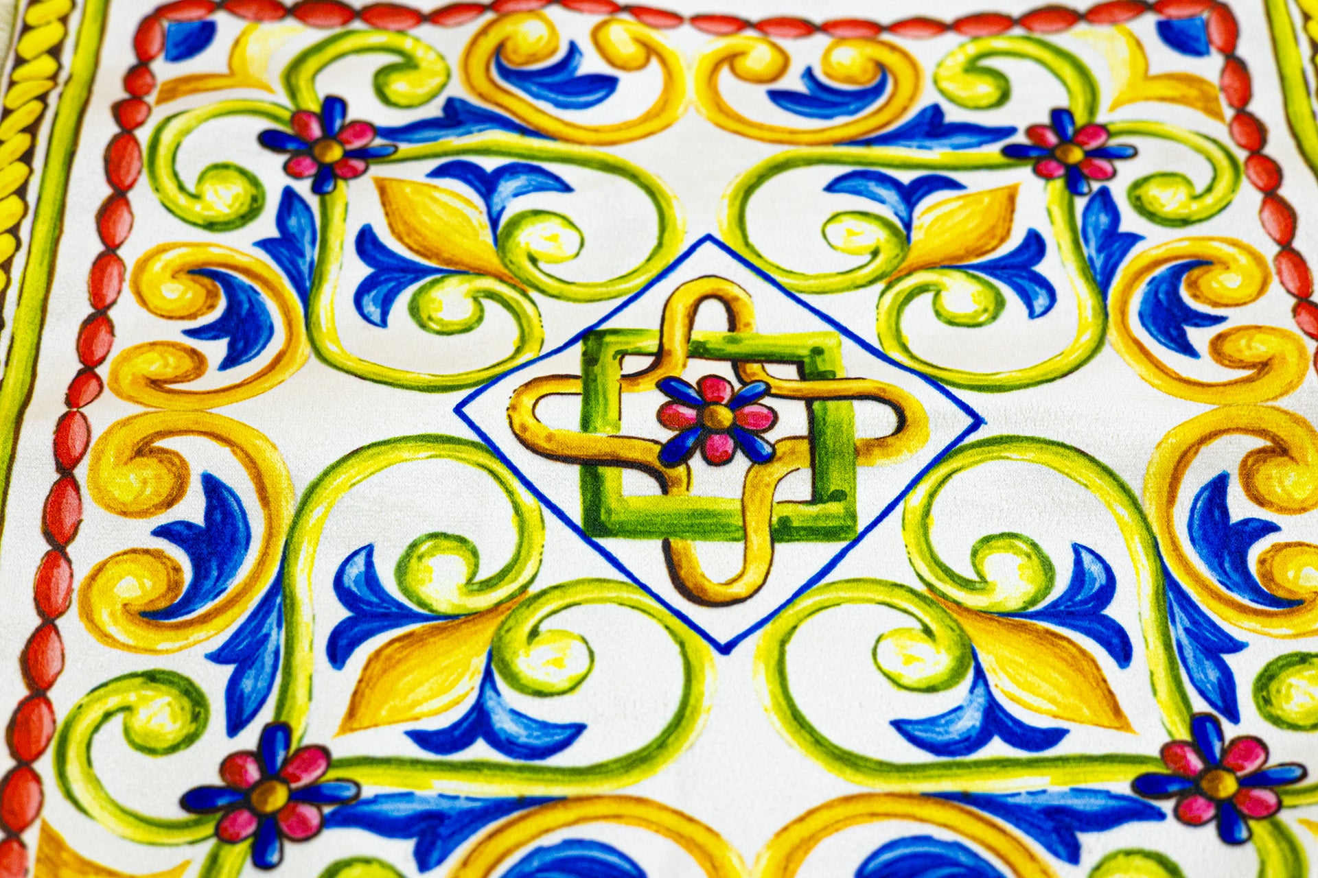 Sorrento Püsküllü Kırlent