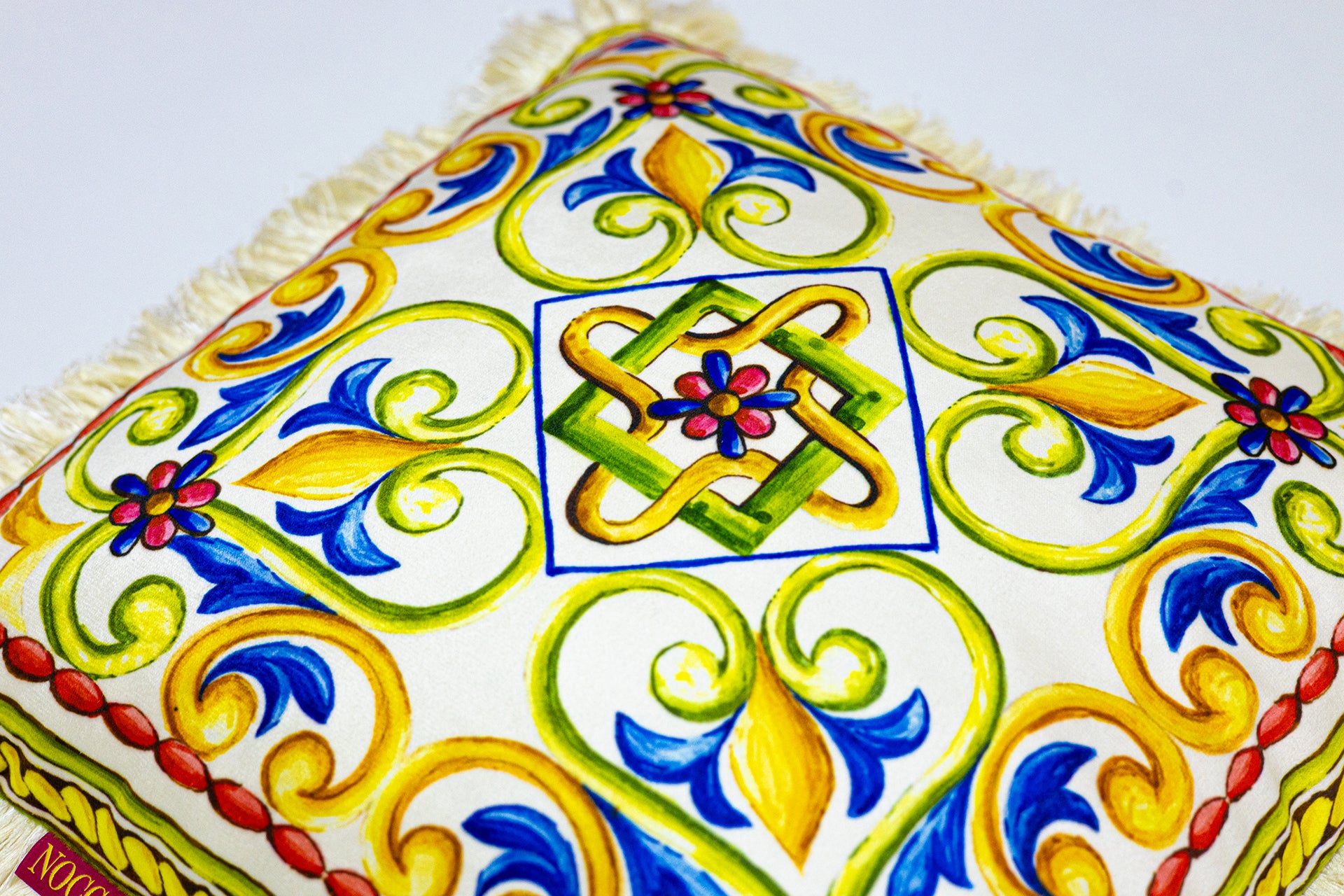 Sorrento Püsküllü Kırlent