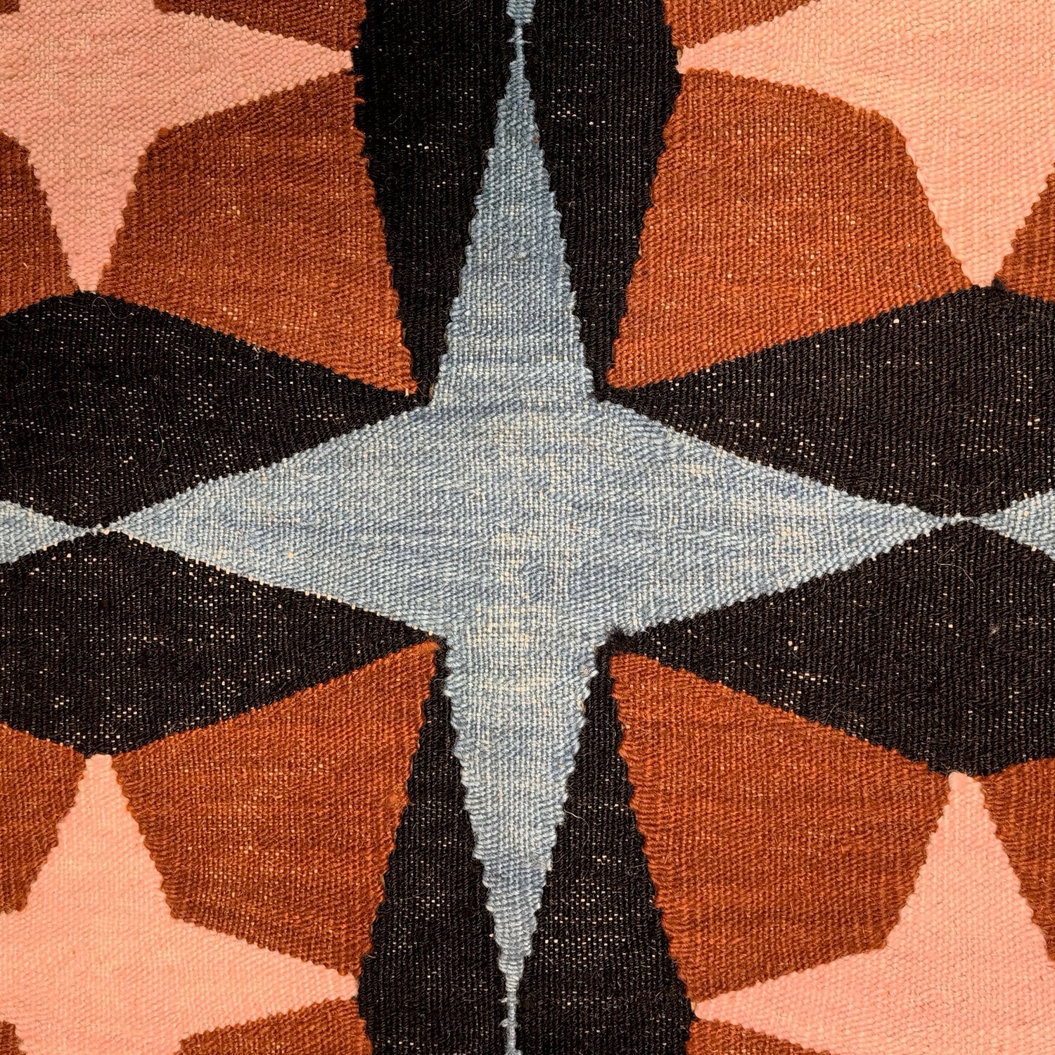 Stella's Mind El Dokuması Kilim