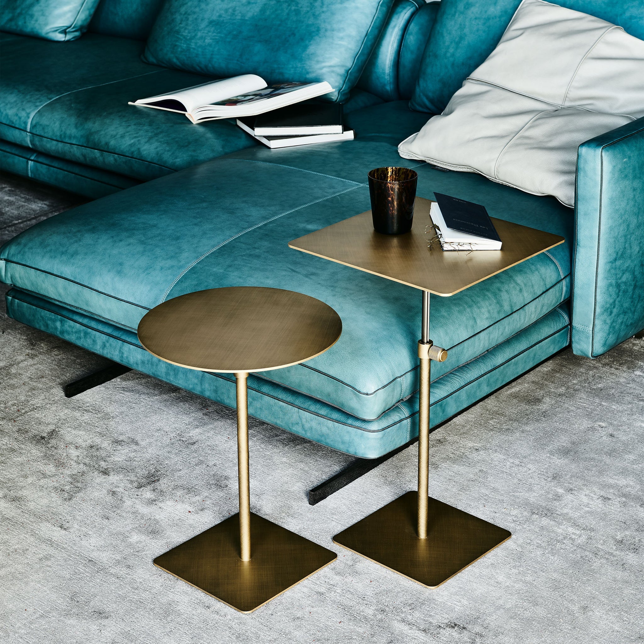Step Ayarlanabilir 2'li Fırça Darbeli Pirinç Sehpa Seti-Sehpa-Cattelan Italia-NowShopFun