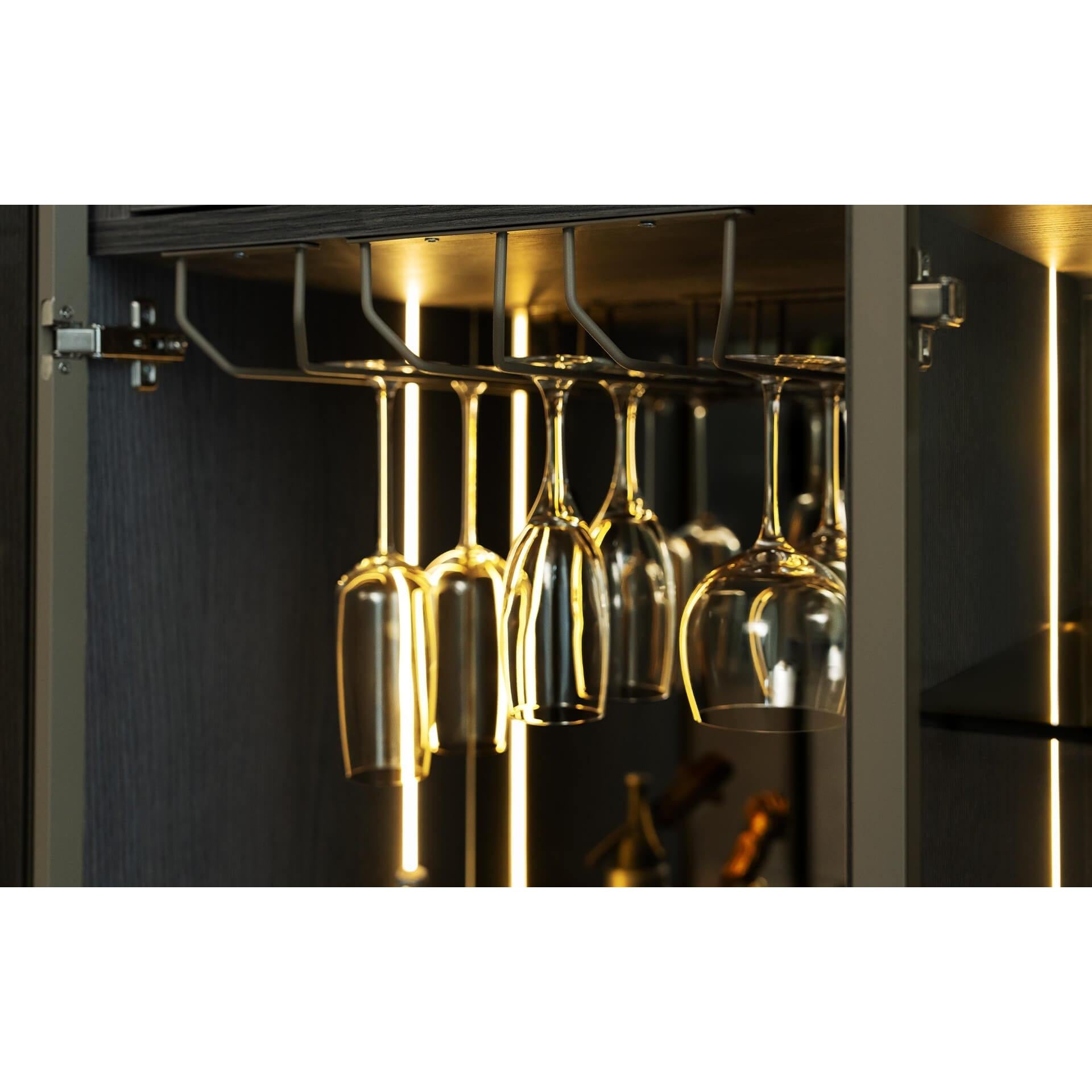 Sui̇ İçki Dolabı