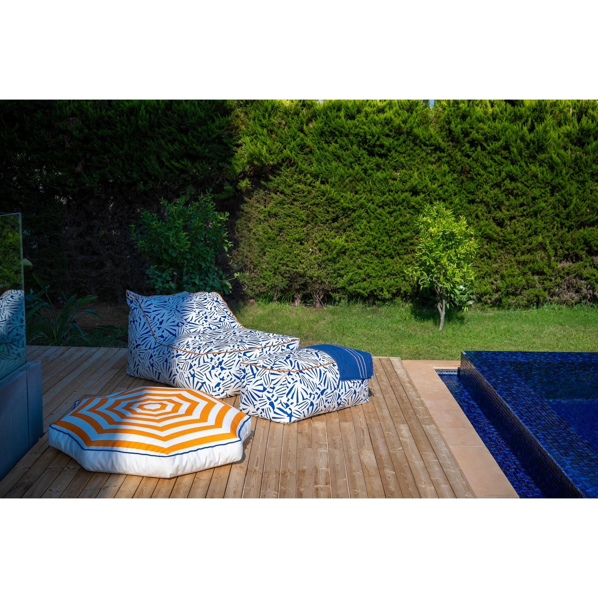 Sun Umbrella Havuz Pufu | 130×130×20 cm Dış Mekan Yüzen Minder