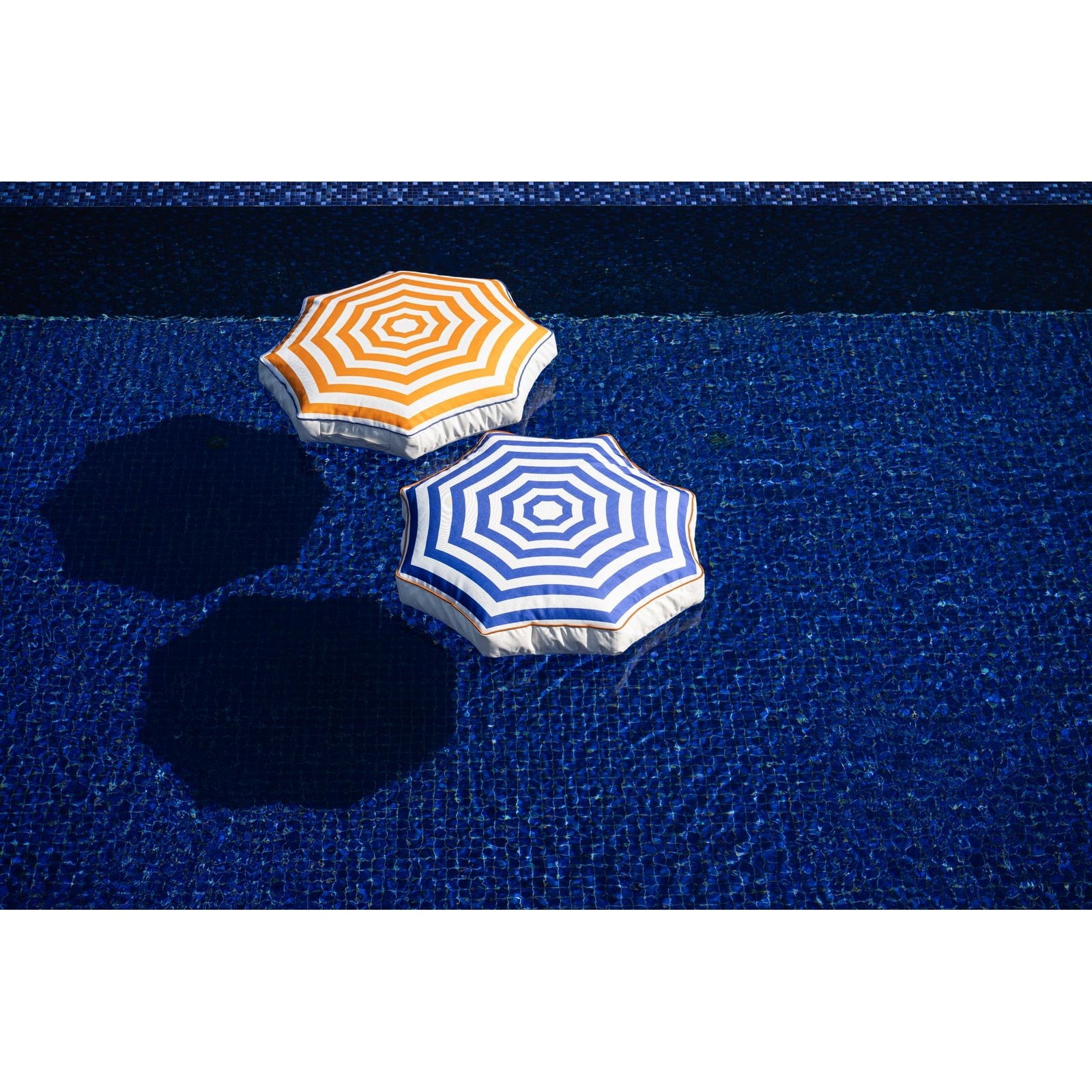 Sun Umbrella Havuz Pufu | 130×130×20 cm Dış Mekan Yüzen Minder