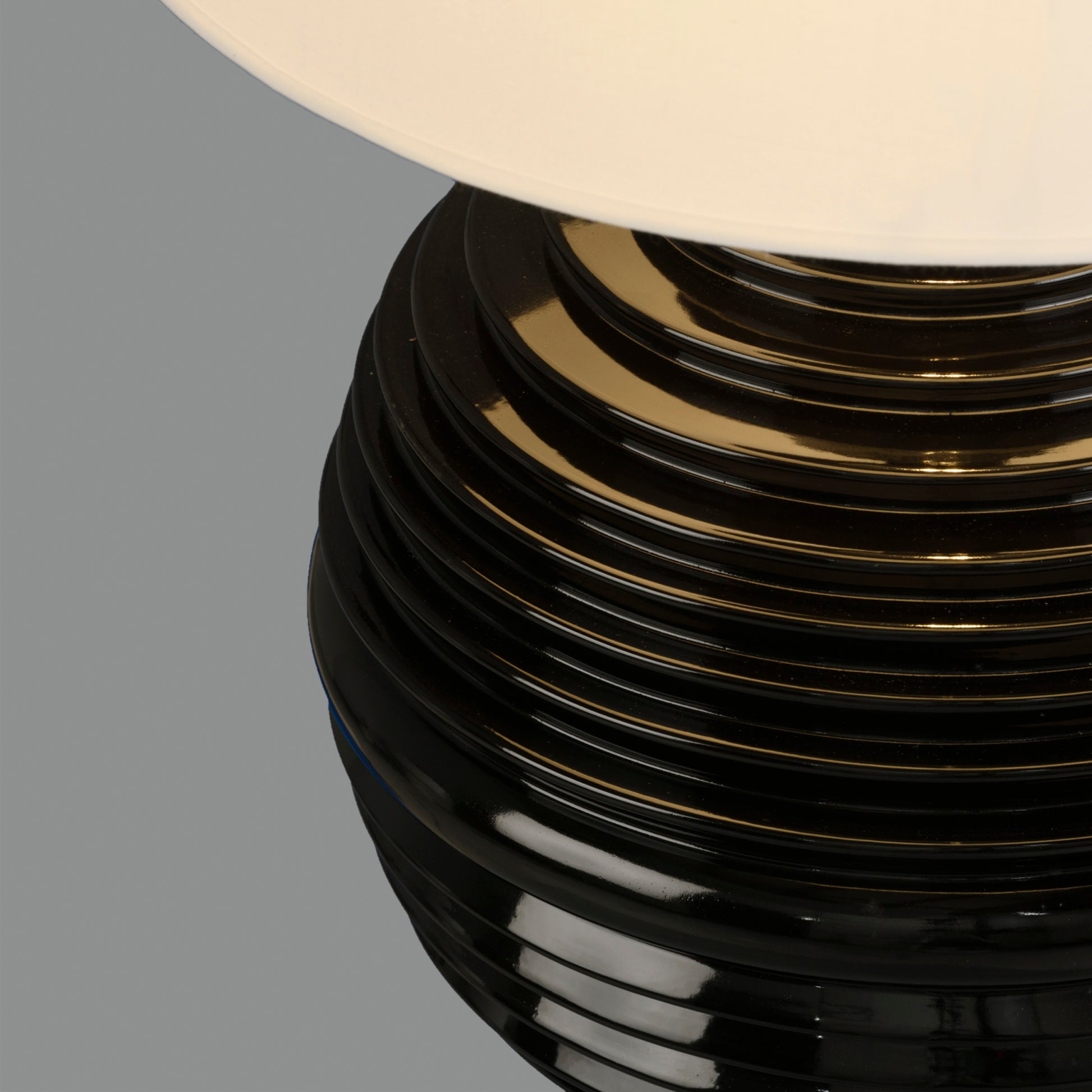 Tarifa Masa Lambasi 1l Shine Black Ø32x46,5 Cm E27 Led 1x15w