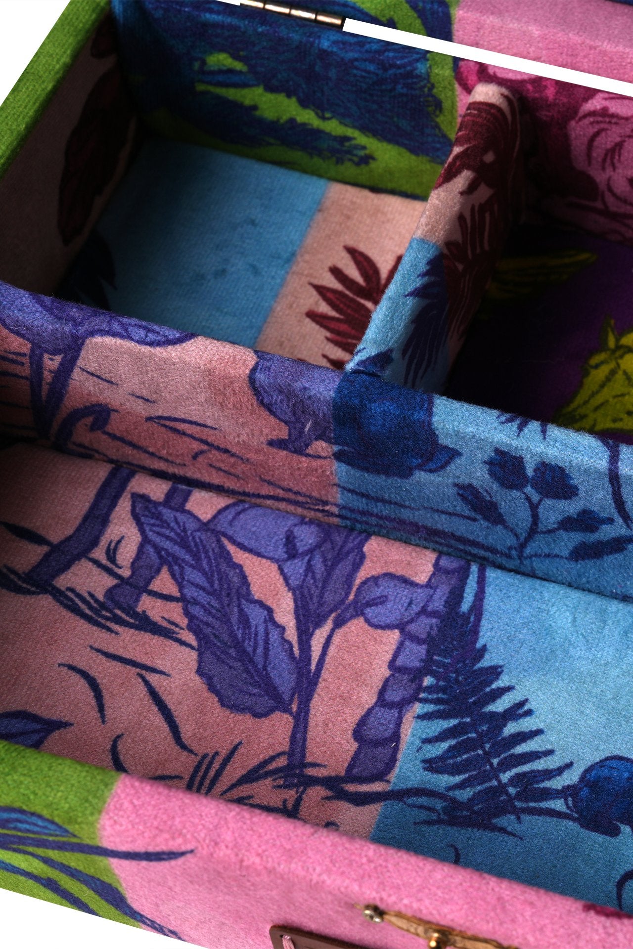 Tasarım Desenli Bölmeli Aksesuar Mücevher Kutusu