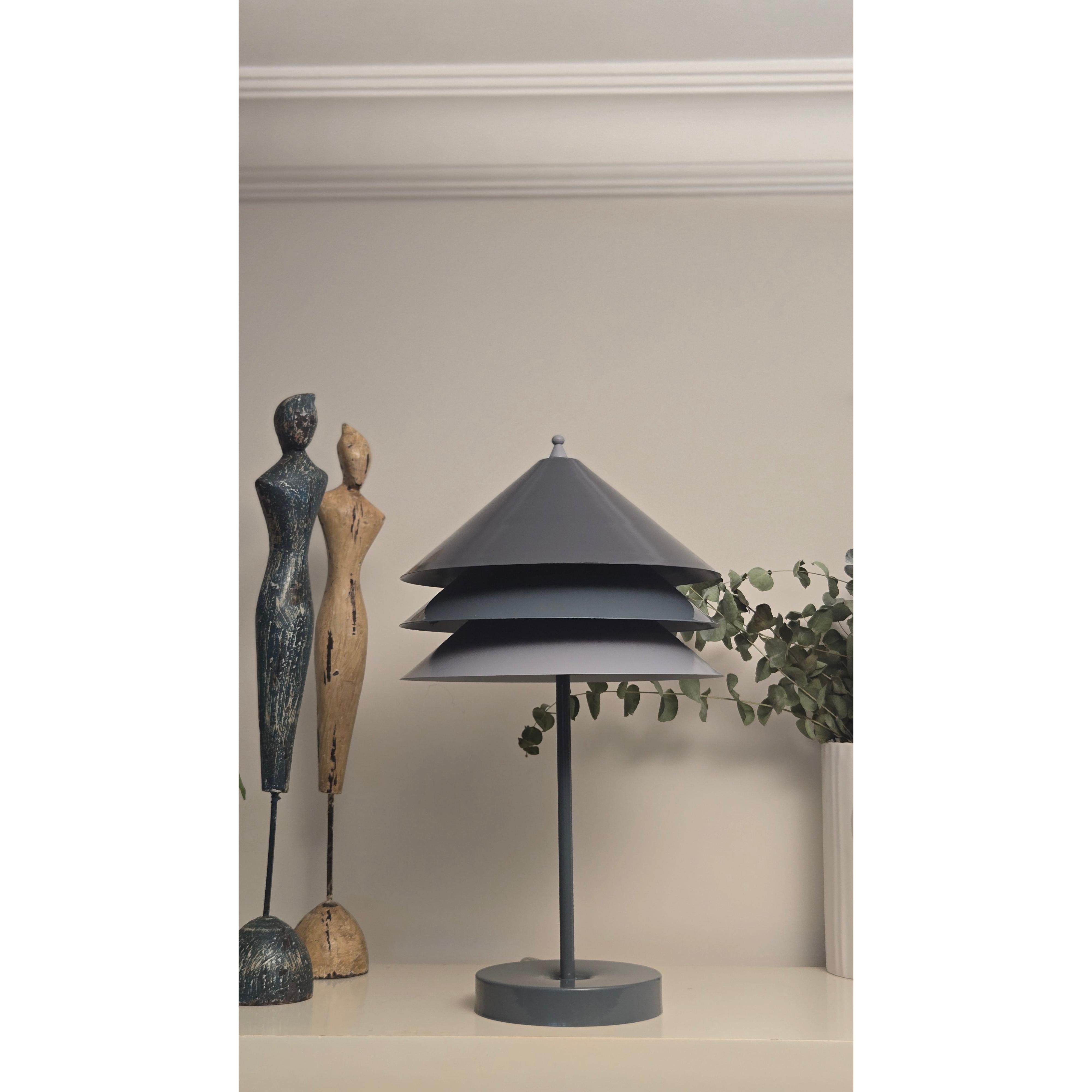 Temple Of Shadows Dekoratif Masa Aydınlatması Gri