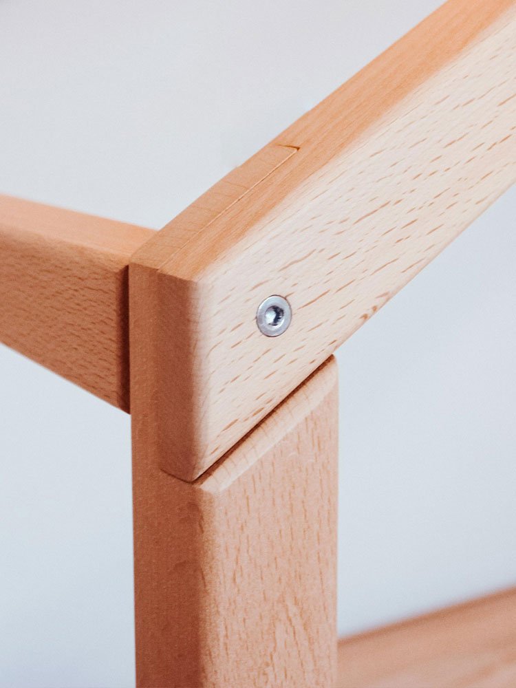 Tenny Ayaklı Karyola