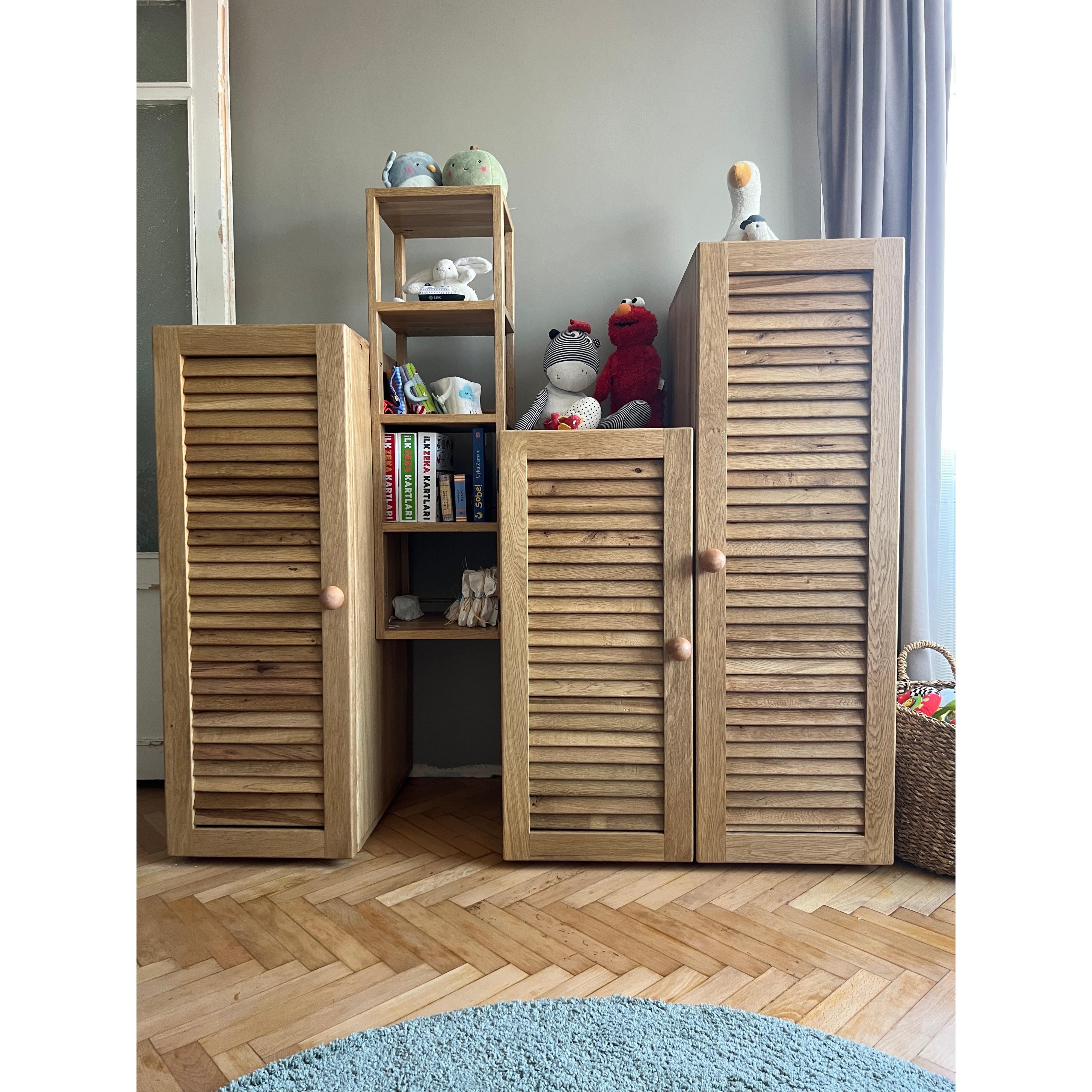 Toy Çocuk Giysi Dolabı