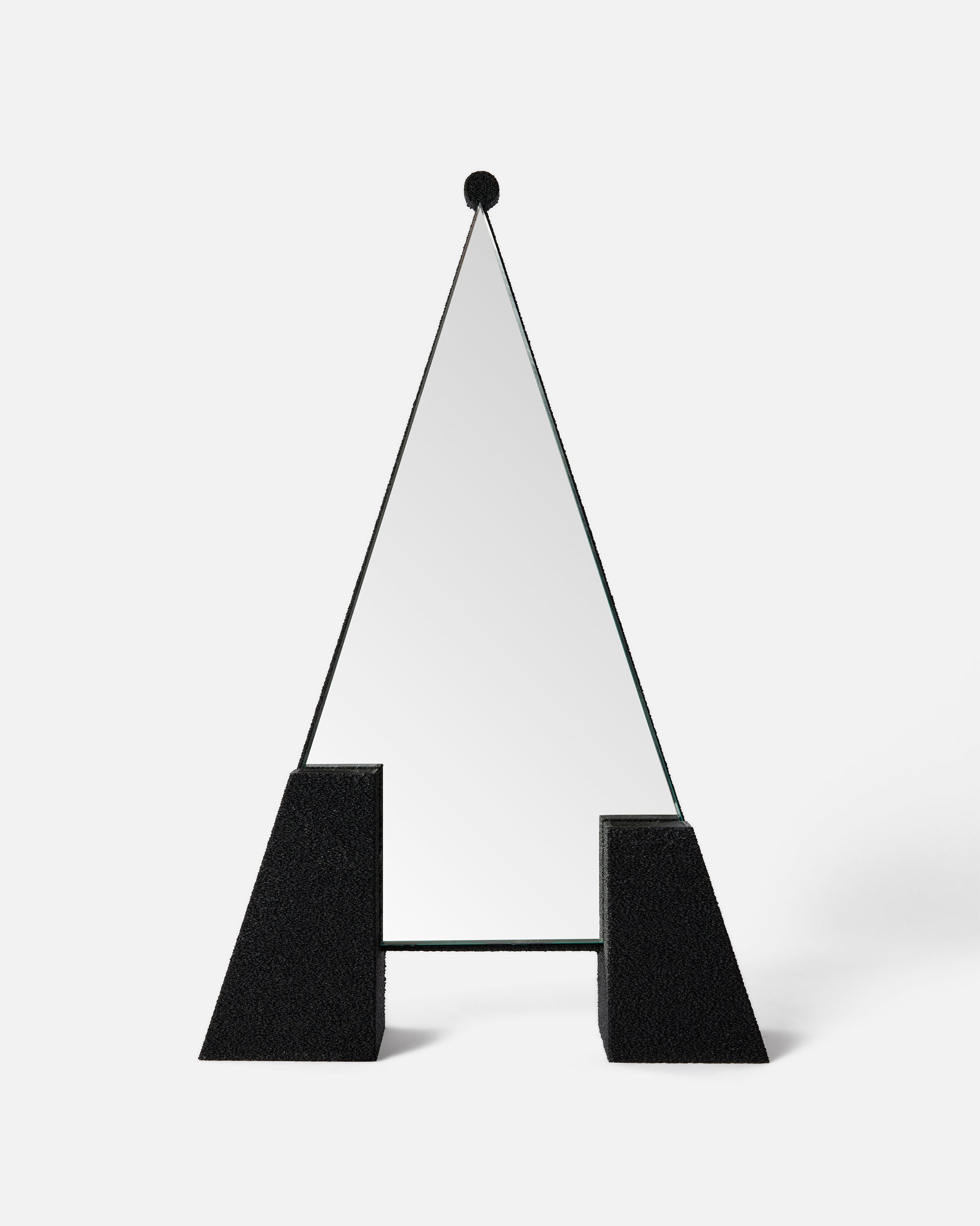 Triangolo Ayna