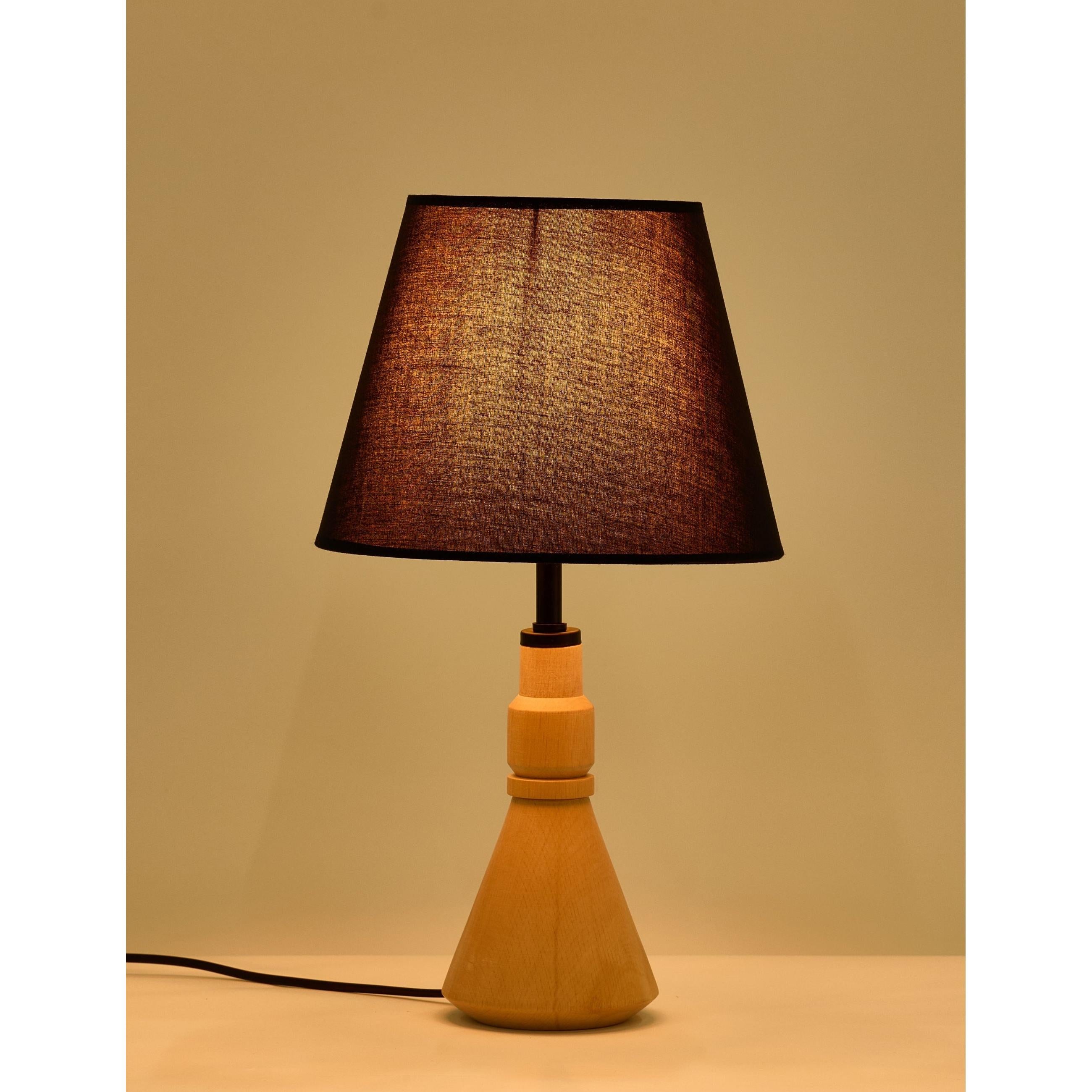 Tromso Kumaş Şapkalı Ahşap Abajur