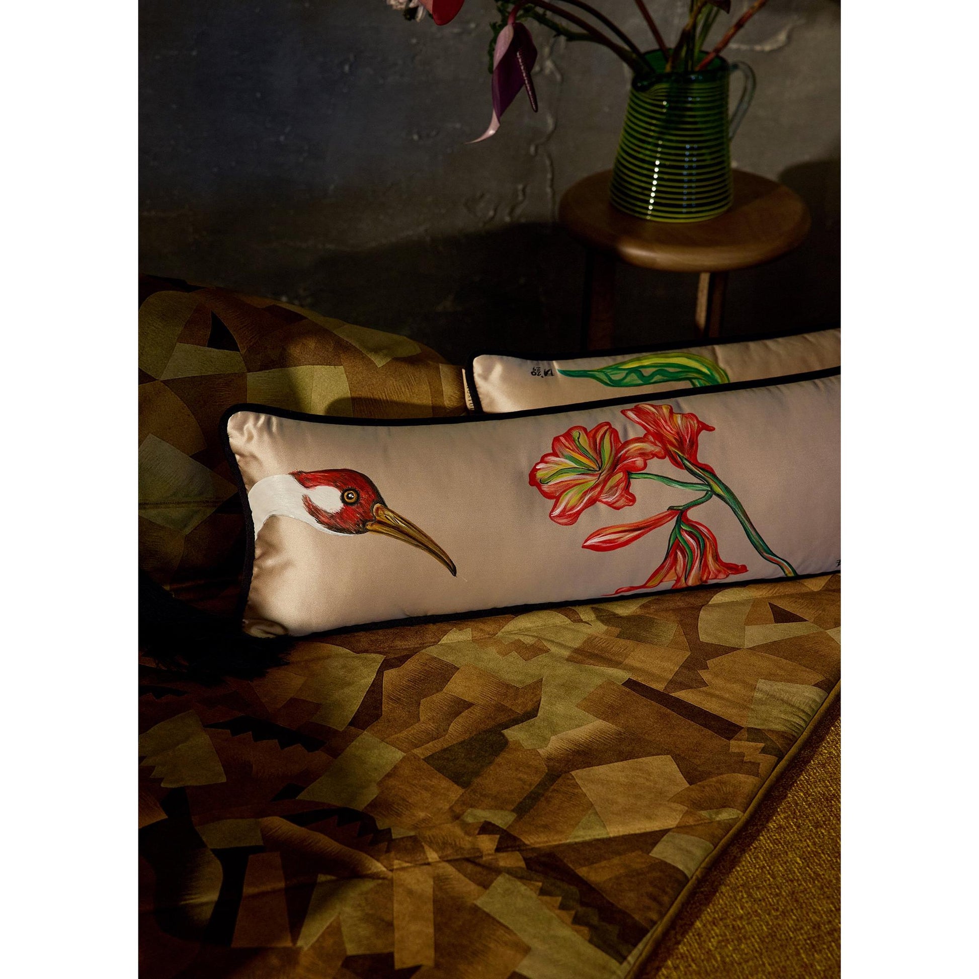 Turna ve Çiçek Koyu Bej El Boyaması İpek Kırlent 25 x 65 cm-Yastık & Kırlent-ALPAQ STUDIO-NowShopFun