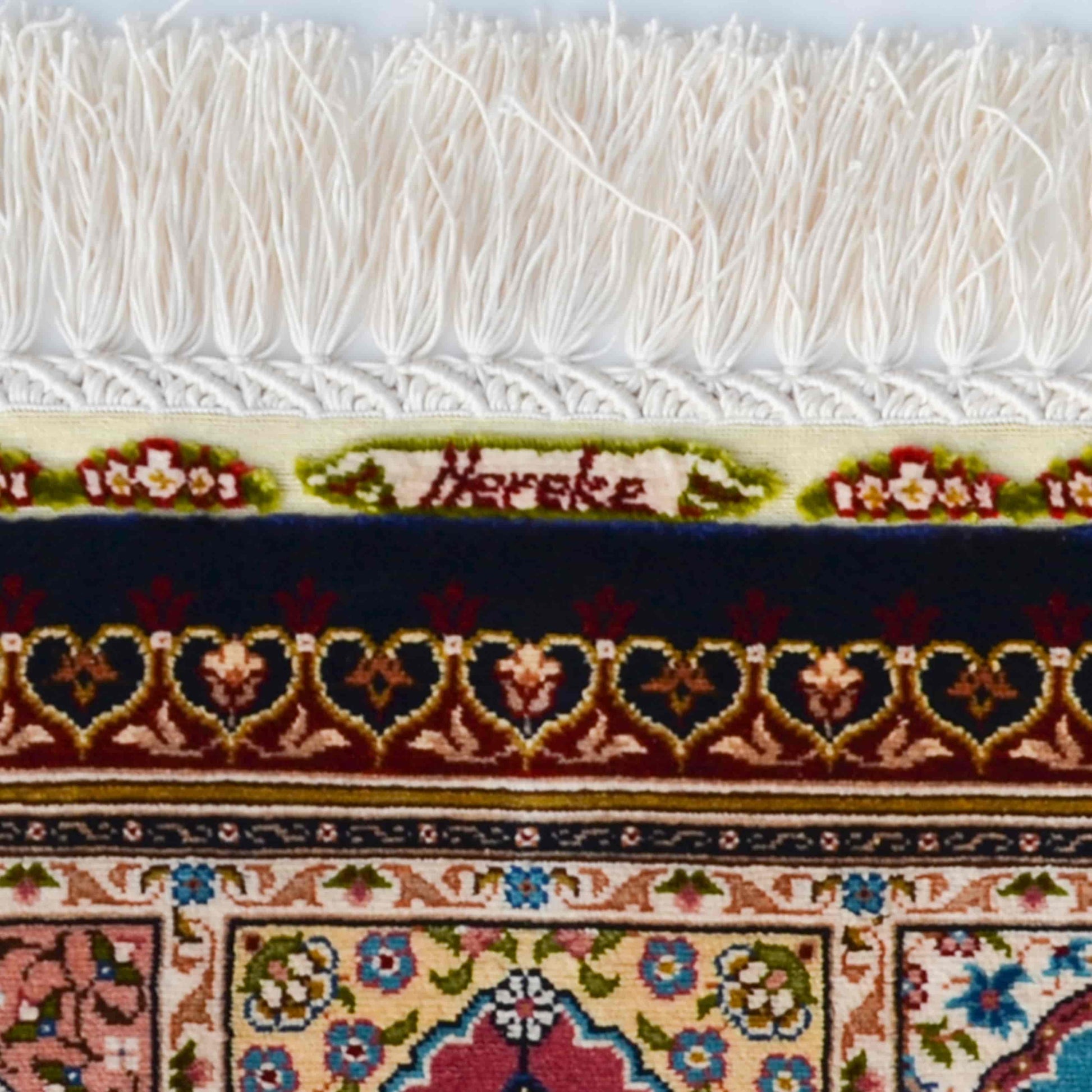 Üç Mihrap Paftalı Saf İpek El Dokuma Duvar Halısı (36x50 cm)