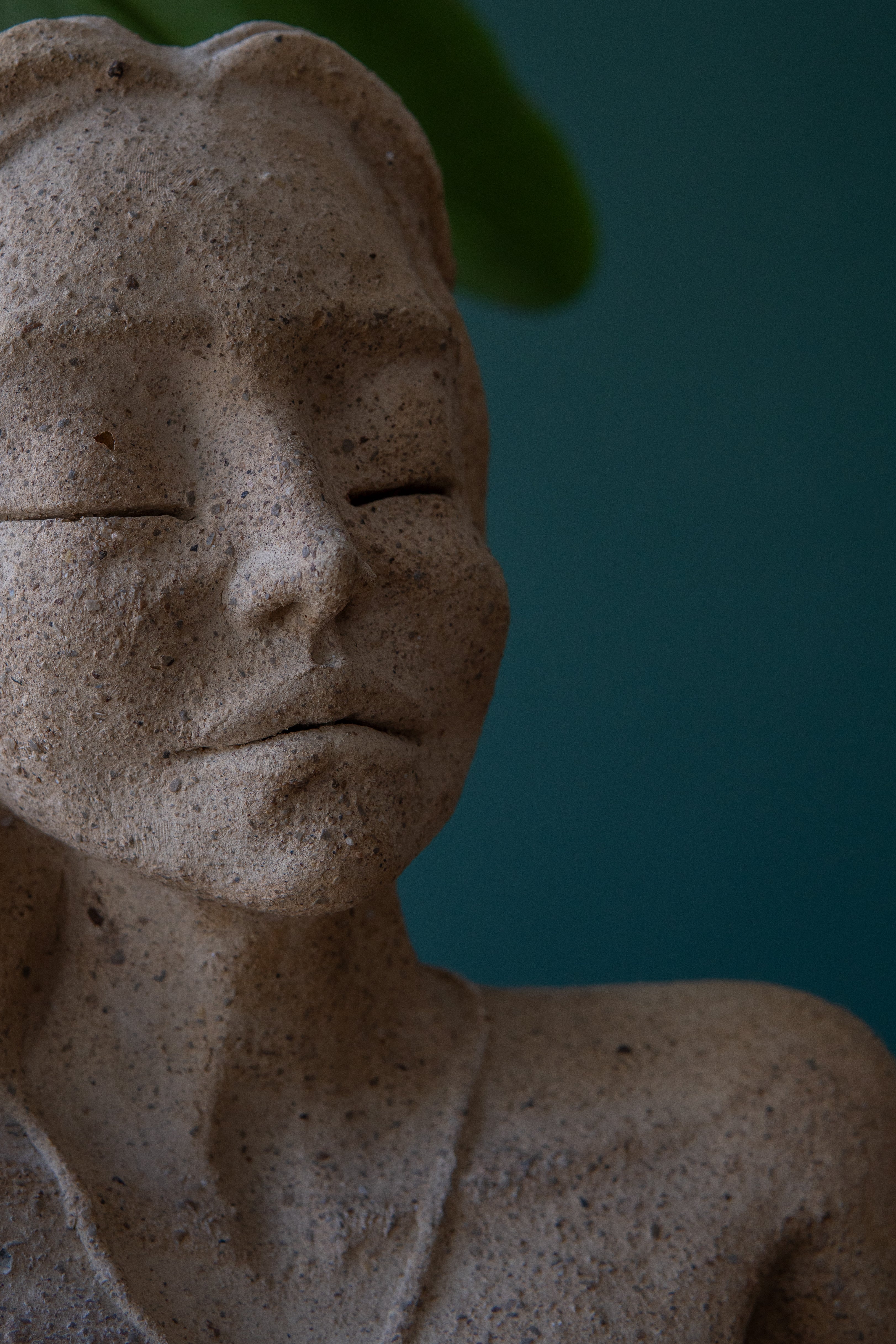 Uzun Saçlı Kadın Büst | Dokulu Seramik Heykel