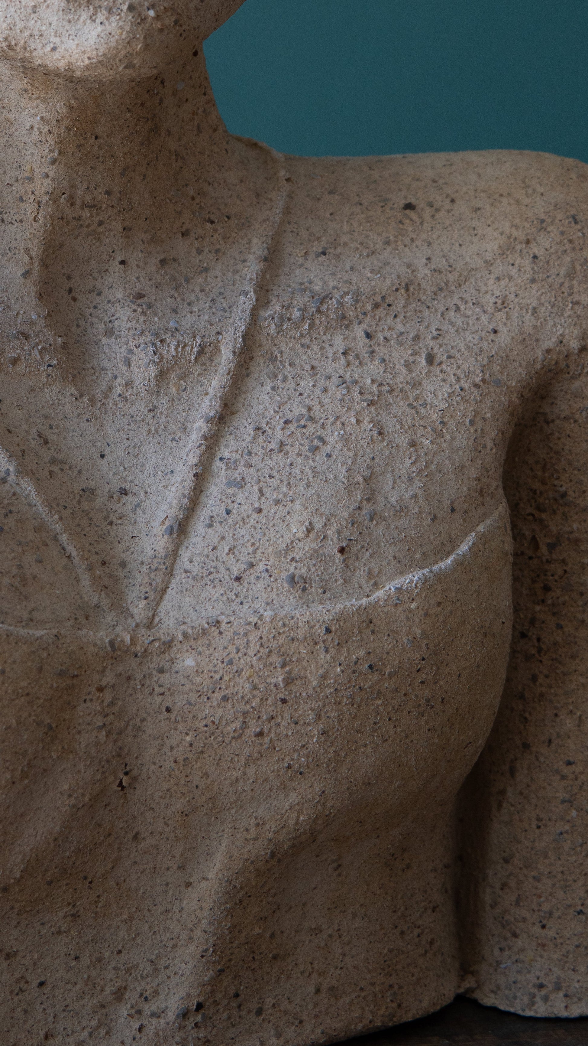 Uzun Saçlı Kadın Büst | Dokulu Seramik Heykel