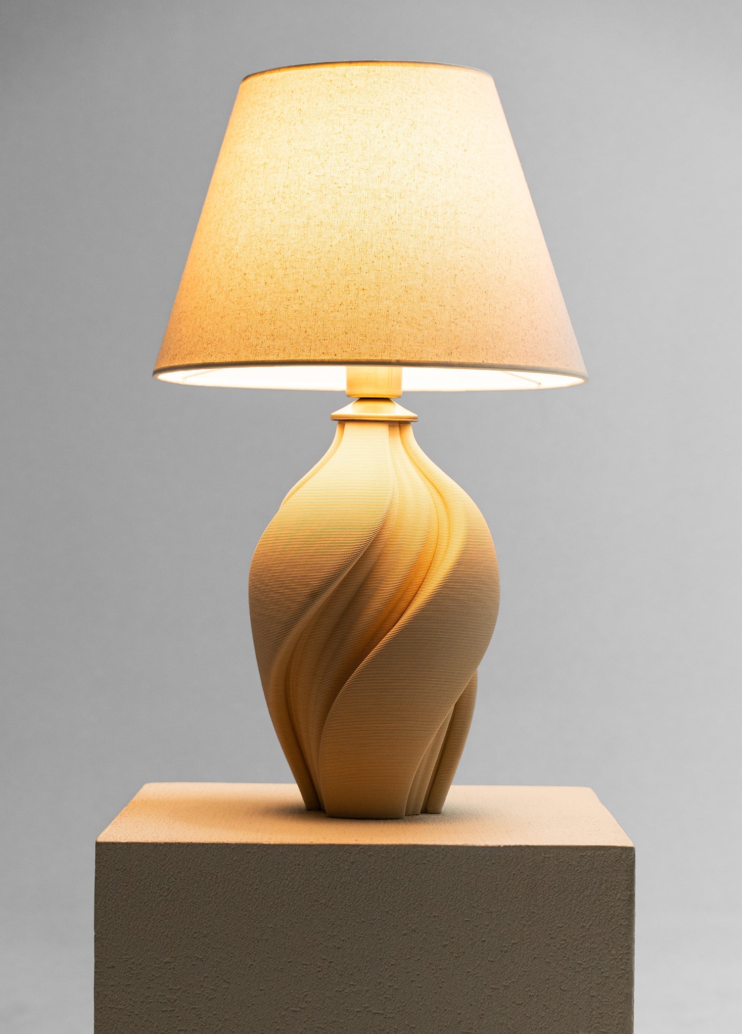 Valley Bej Seramik Abajur