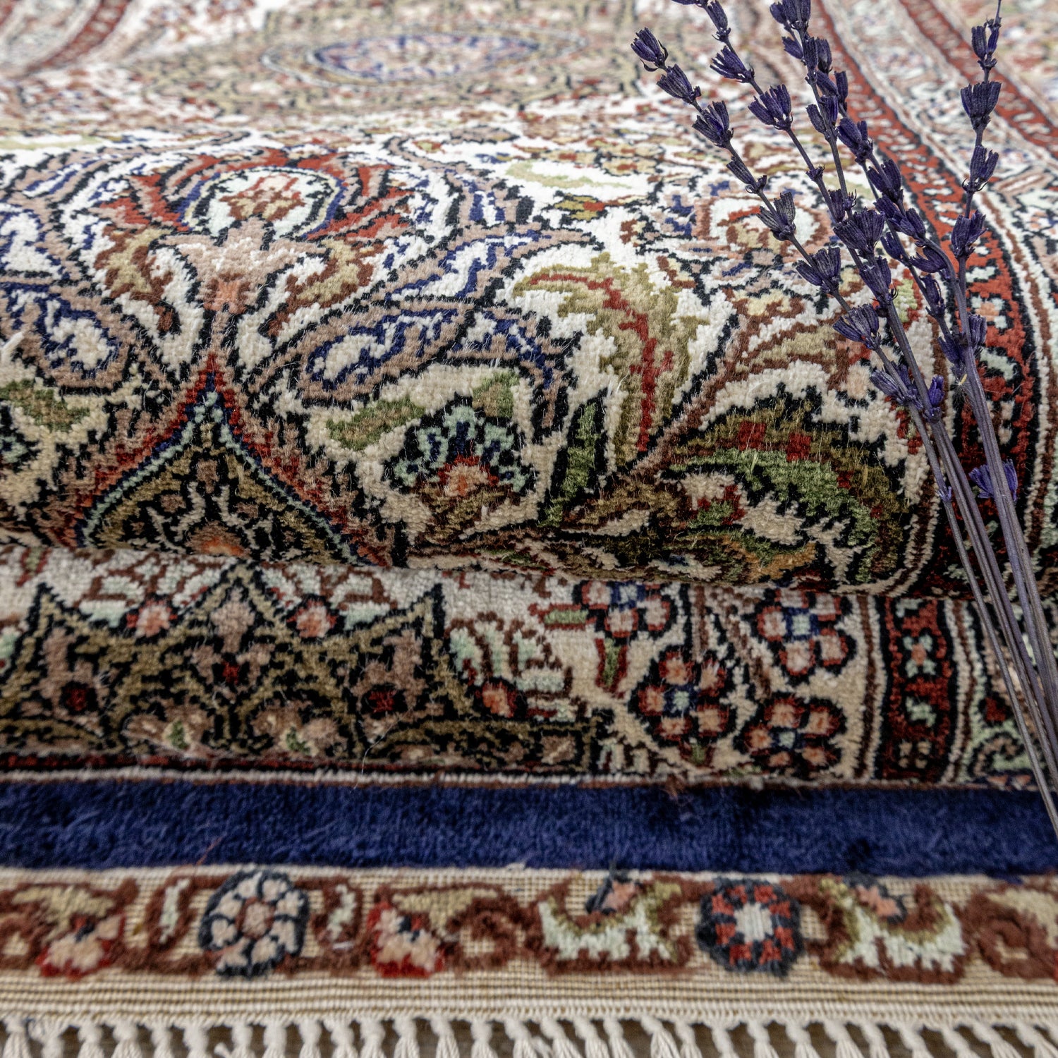 Varamin Madalyon Desenli İpek Halı 305x414 cm