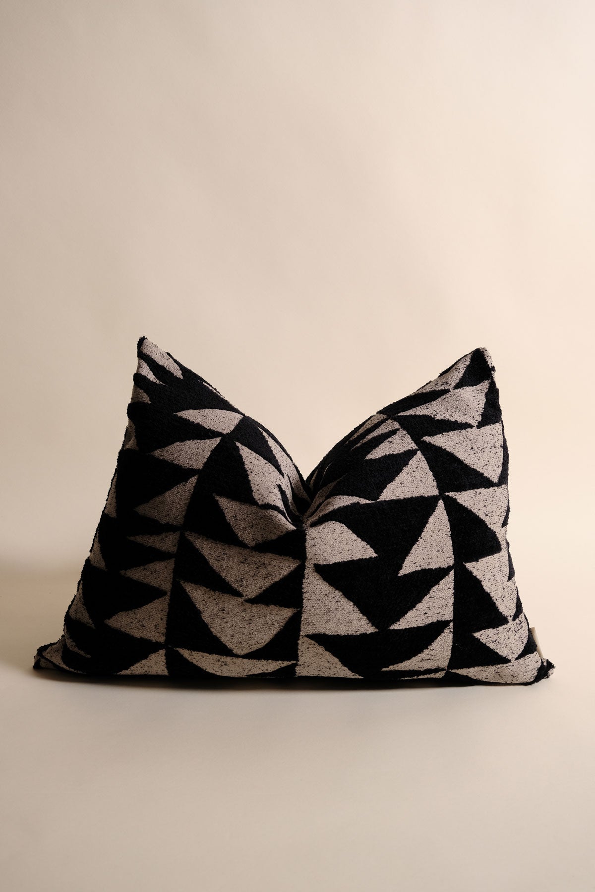 Velu Kuş Tüyü Kırlent-R E M O N-40x60-NowShopFun