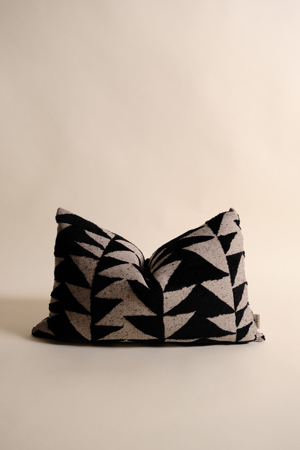 Velu Kuş Tüyü Kırlent-R E M O N-40x60-NowShopFun