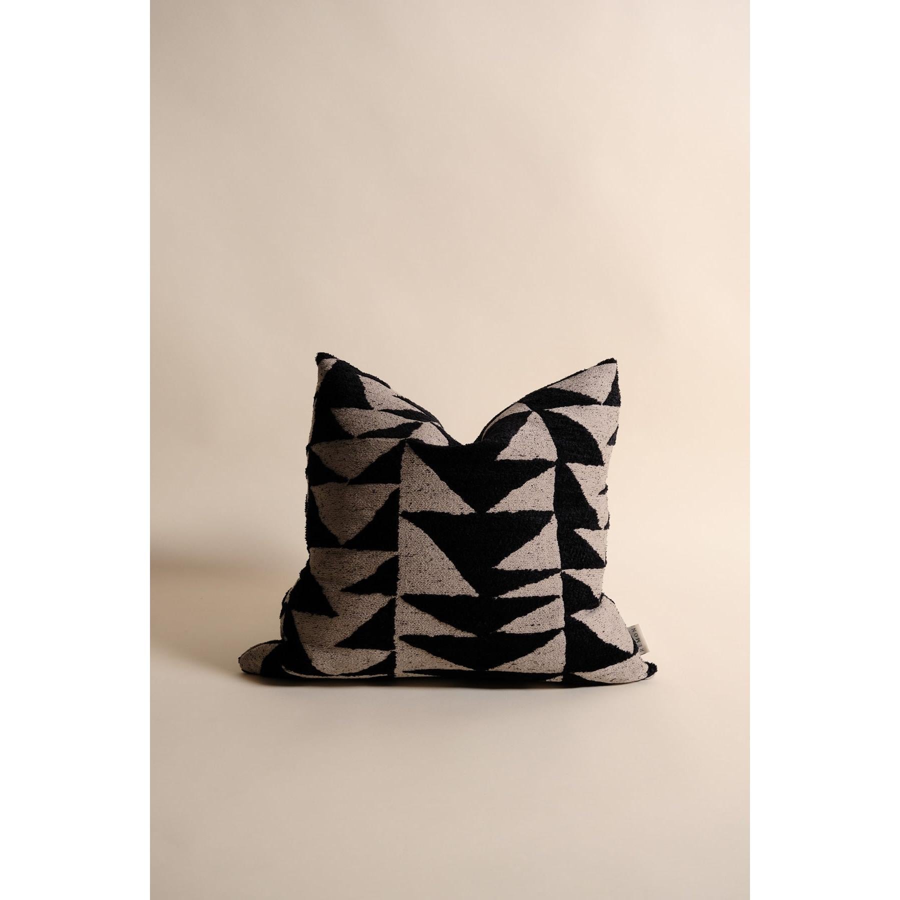 Velu Kuş Tüyü Kırlent-R E M O N-40x60-NowShopFun