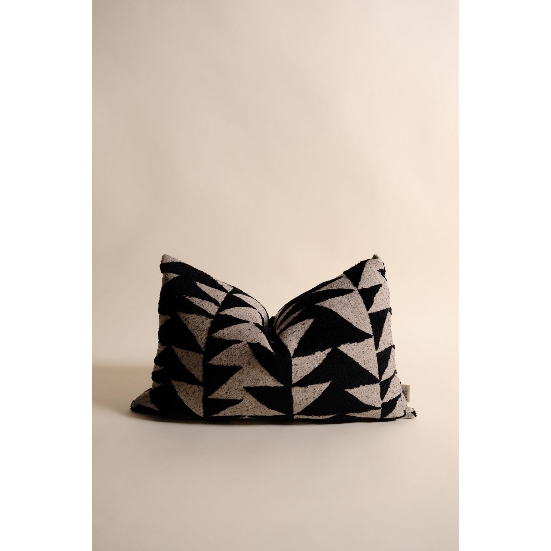 Velu Kuş Tüyü Kırlent-R E M O N-40x60-NowShopFun