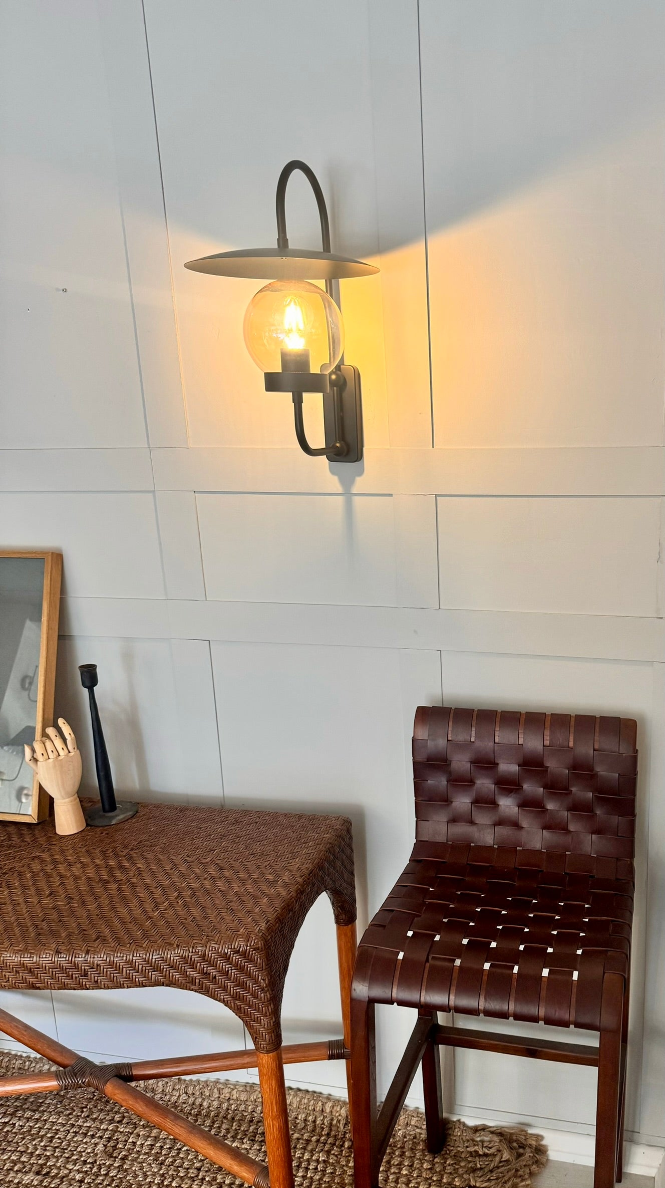 Viola Duvar Aydınlatması