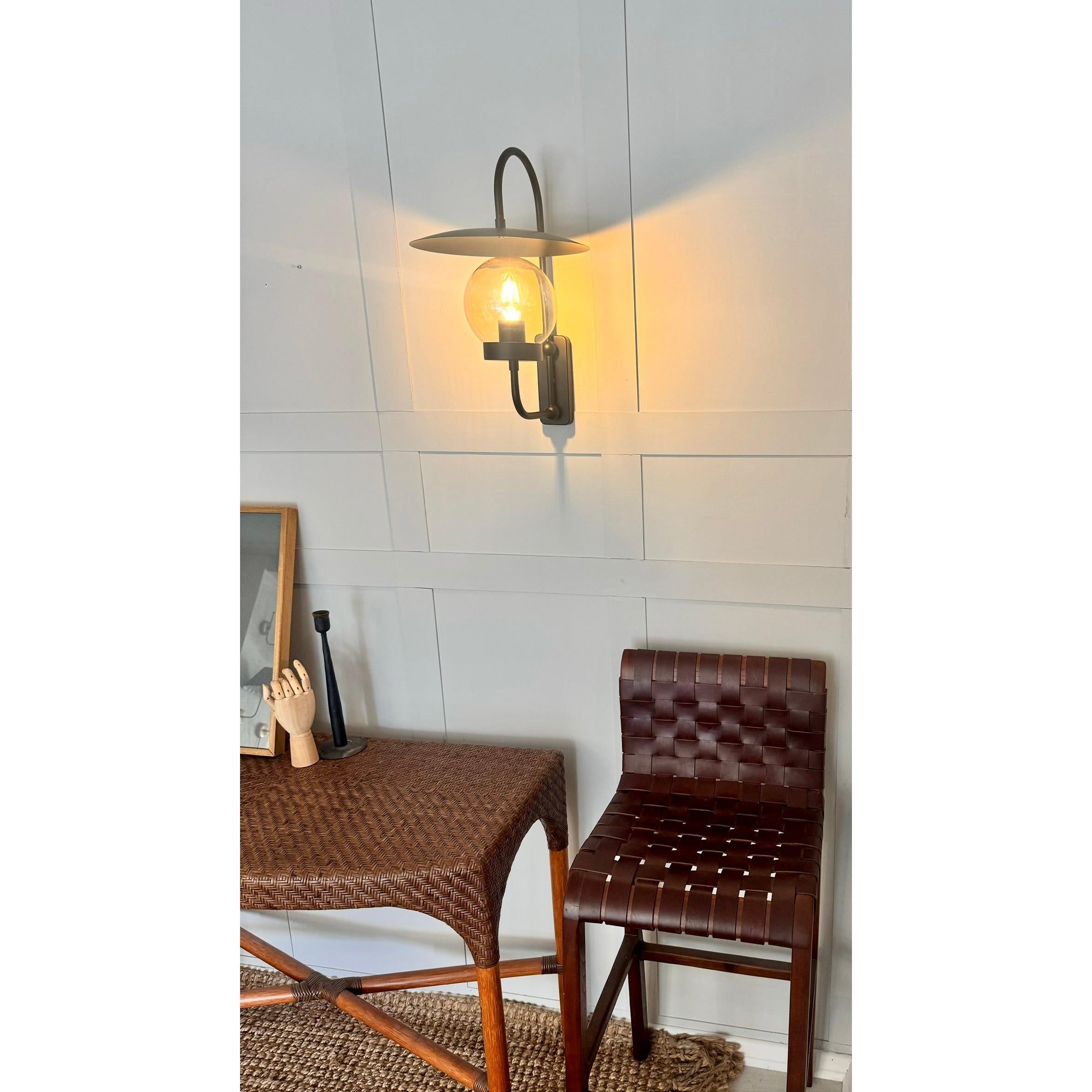 Viola Duvar Aydınlatması