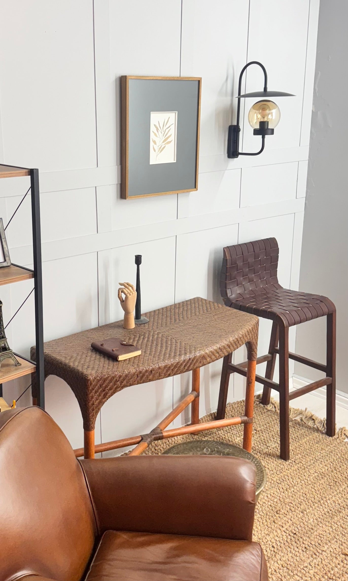 Viola Duvar Aydınlatması