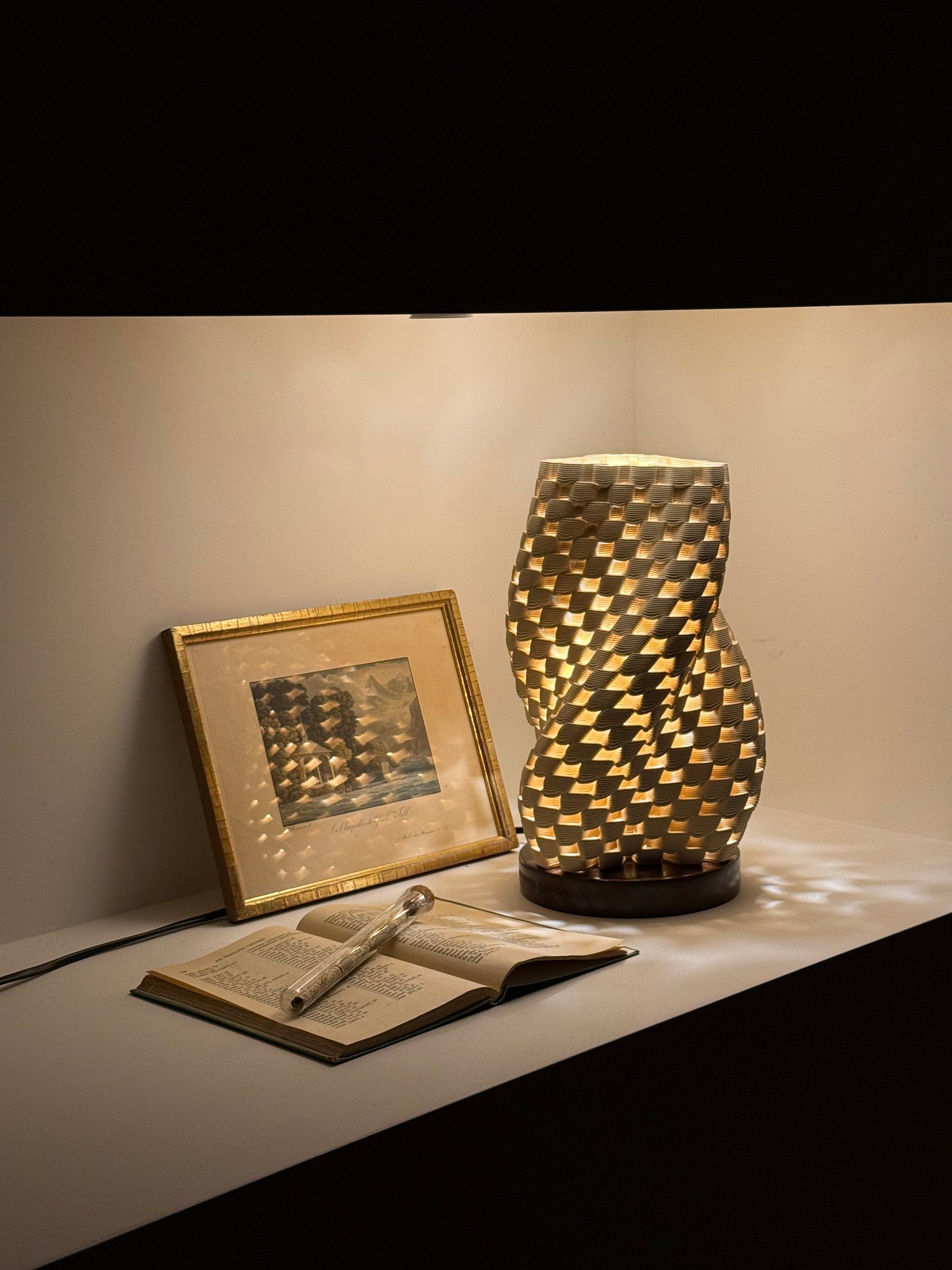 Vortex Masa Lambası-Dekoratif Aydınlatma-Deramic Design-NowShopFun