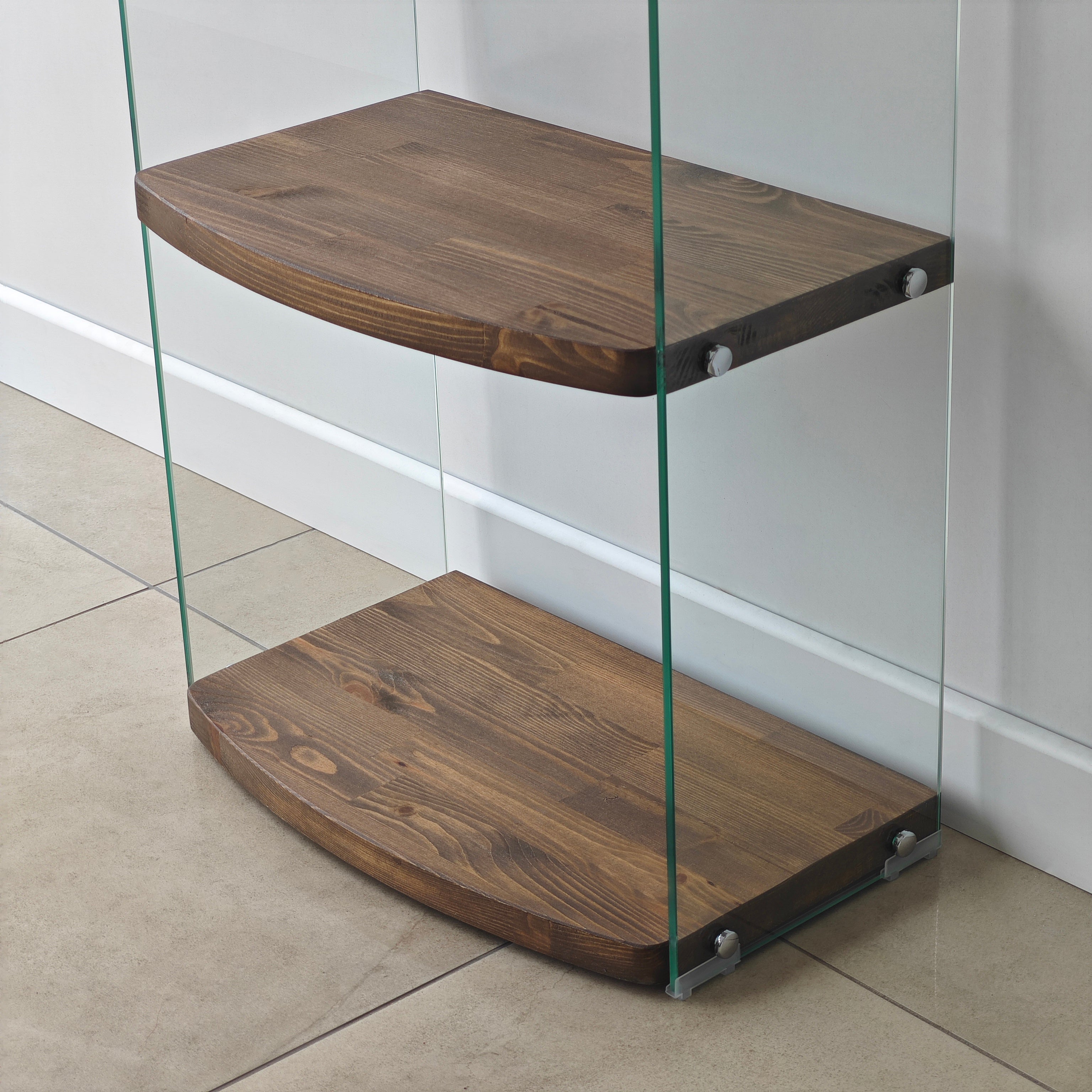 Waves Bar/İçki Rafı