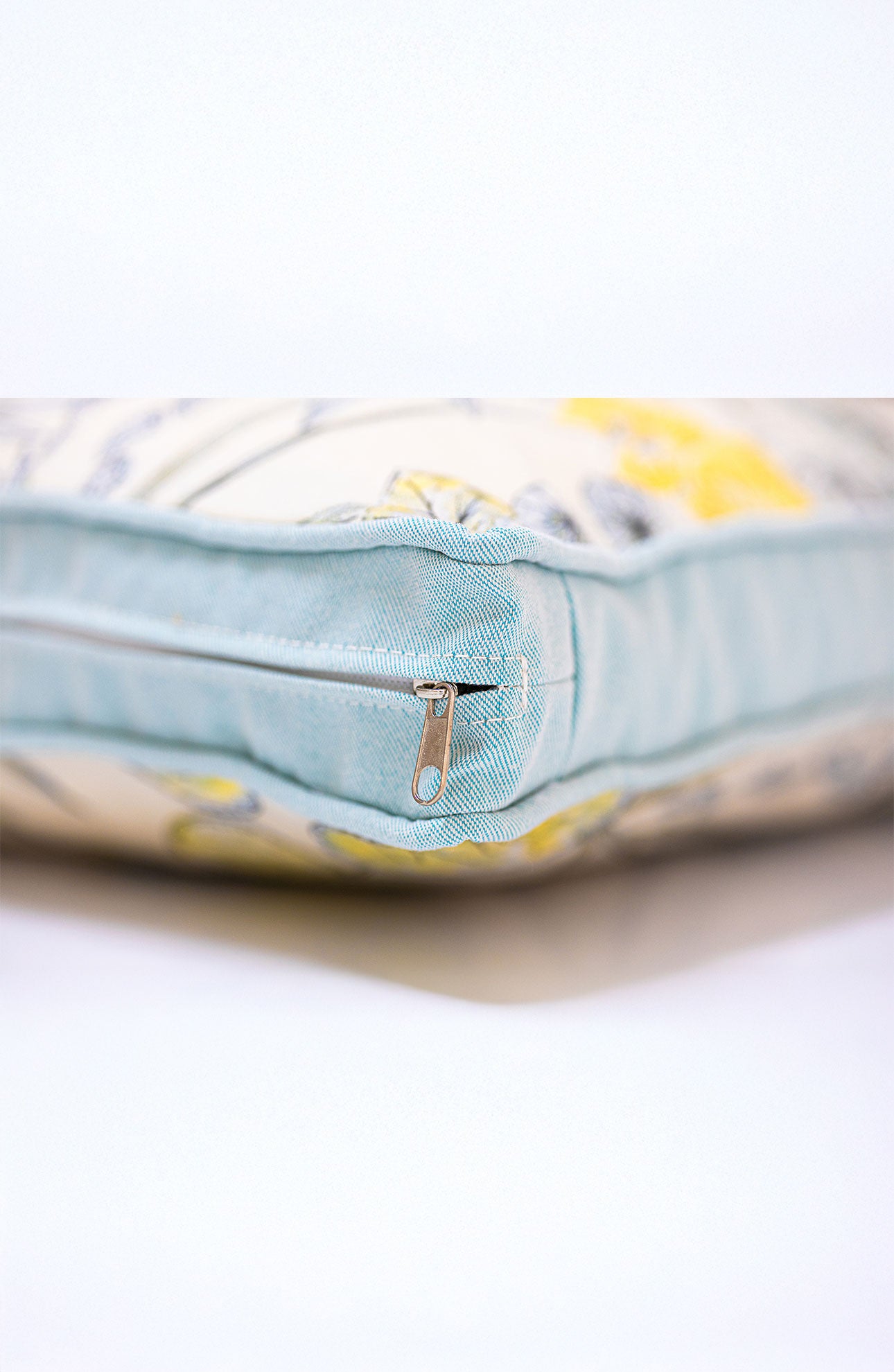 Yaprak Desenli Mint Outdoor Kırlent