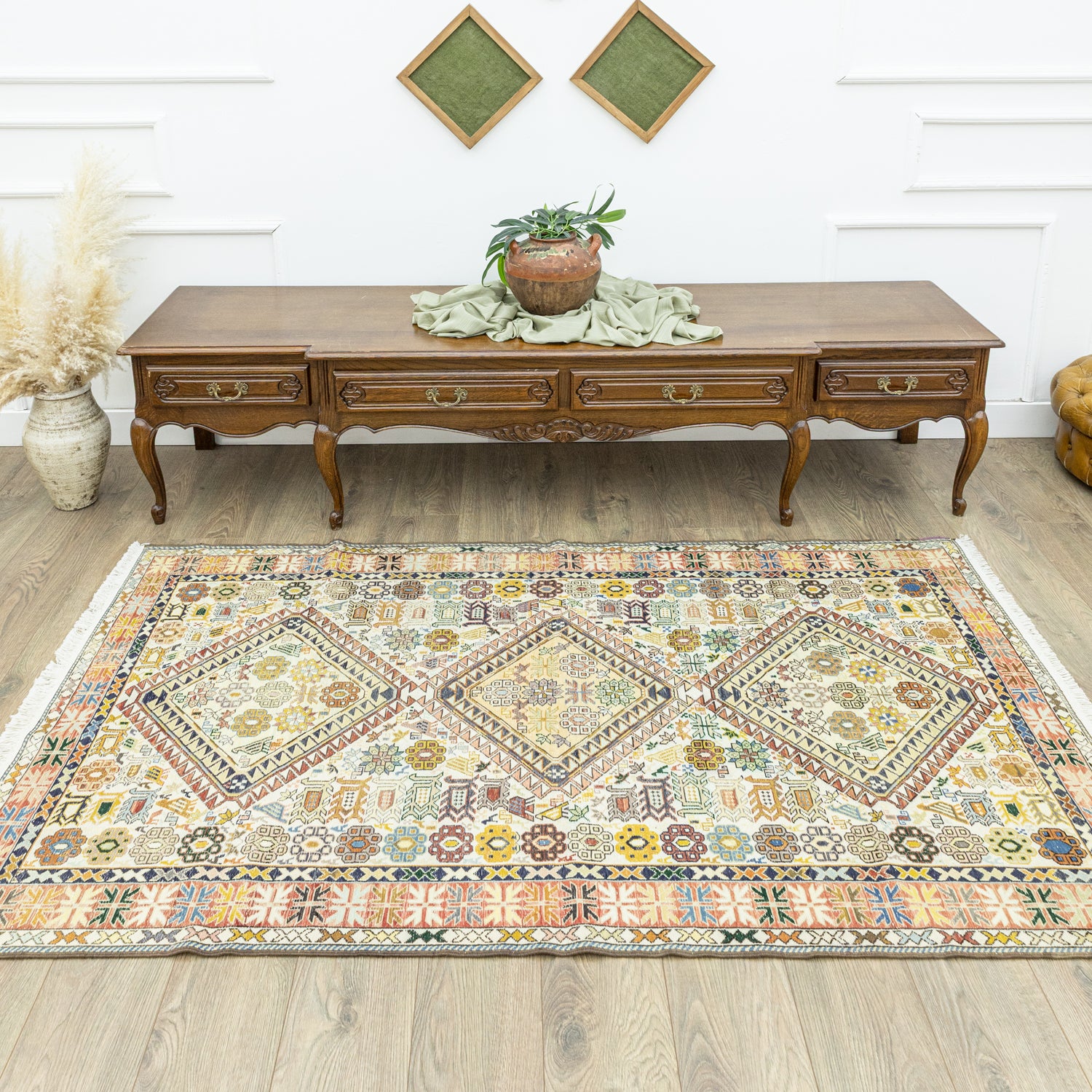 Zahedan Etnik Tasarımlı İpek Kilim 124X217 Cm
