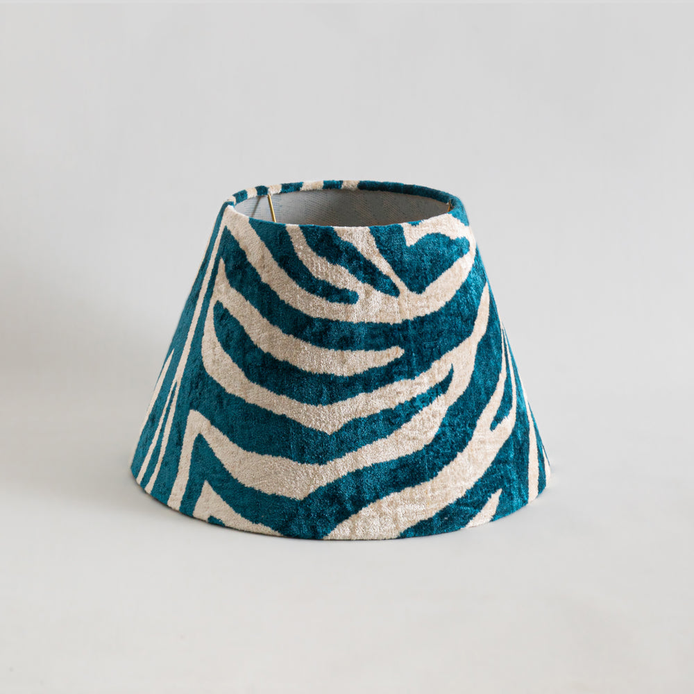 Zebra Desenli İpek Kadife Başlıklı Abajur