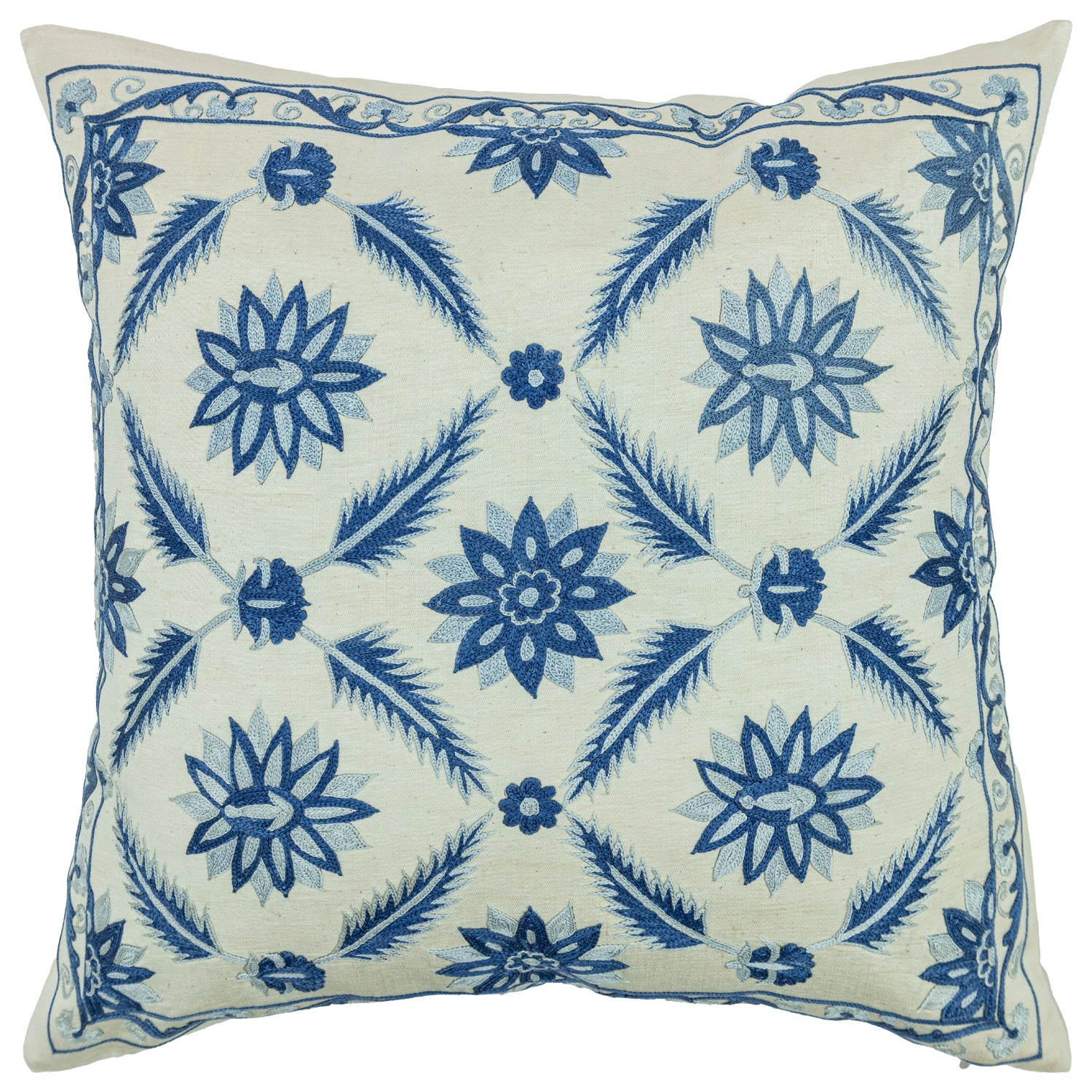 Zerfa Çiçek İşlemeli İpek Kırlent 50x50 Cm