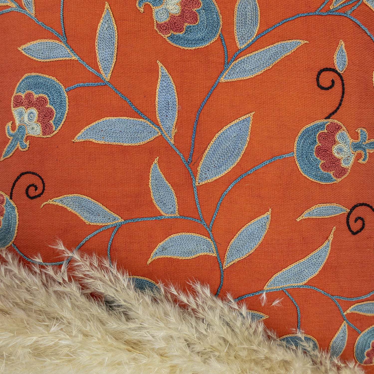 Zeta Dekoratif İpek Kırlent 50x50 cm-Yastık & Kırlent-Soho Antiq-NowShopFun