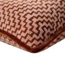 Zikzak Terracotta Pembe Dokulu Kadife Kırlent