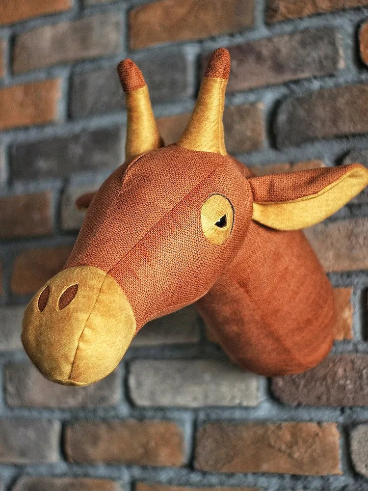 Zürafa Duvar Büstü